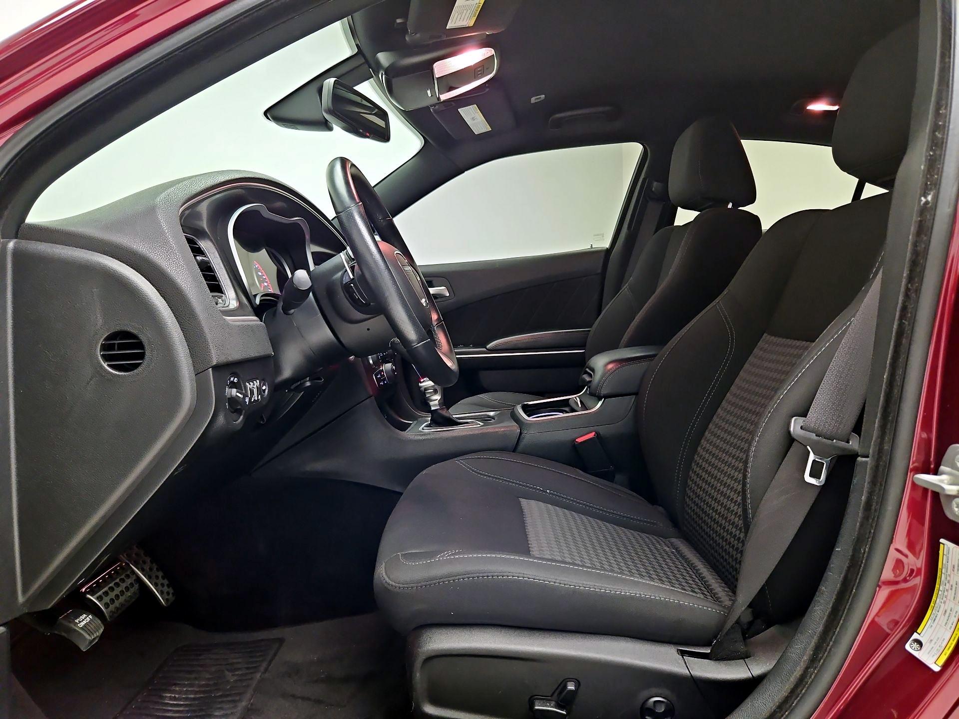 Thumbnail: 2018 Dodge Charger - 11