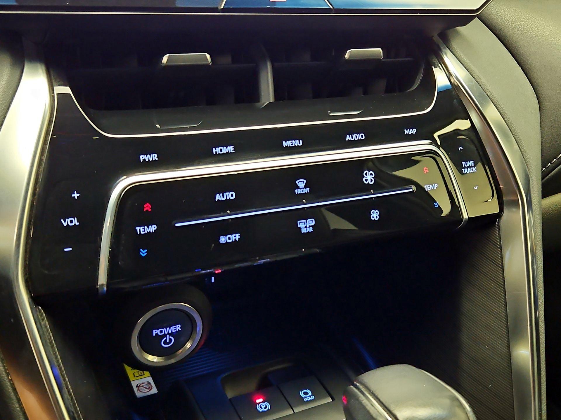 Thumbnail: 2021 Toyota Venza - 17