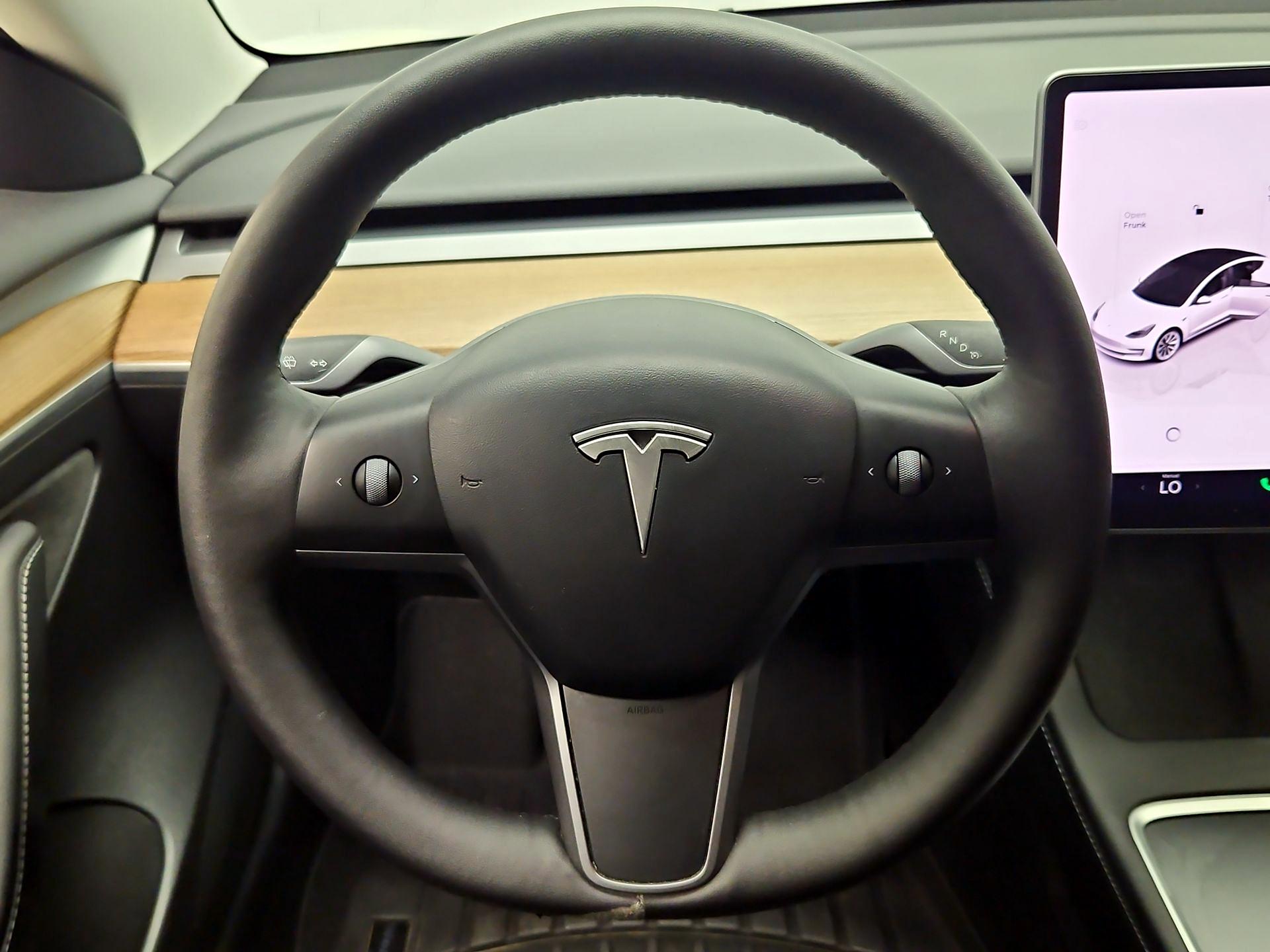 Thumbnail: 2022 Tesla Model 3 - 10