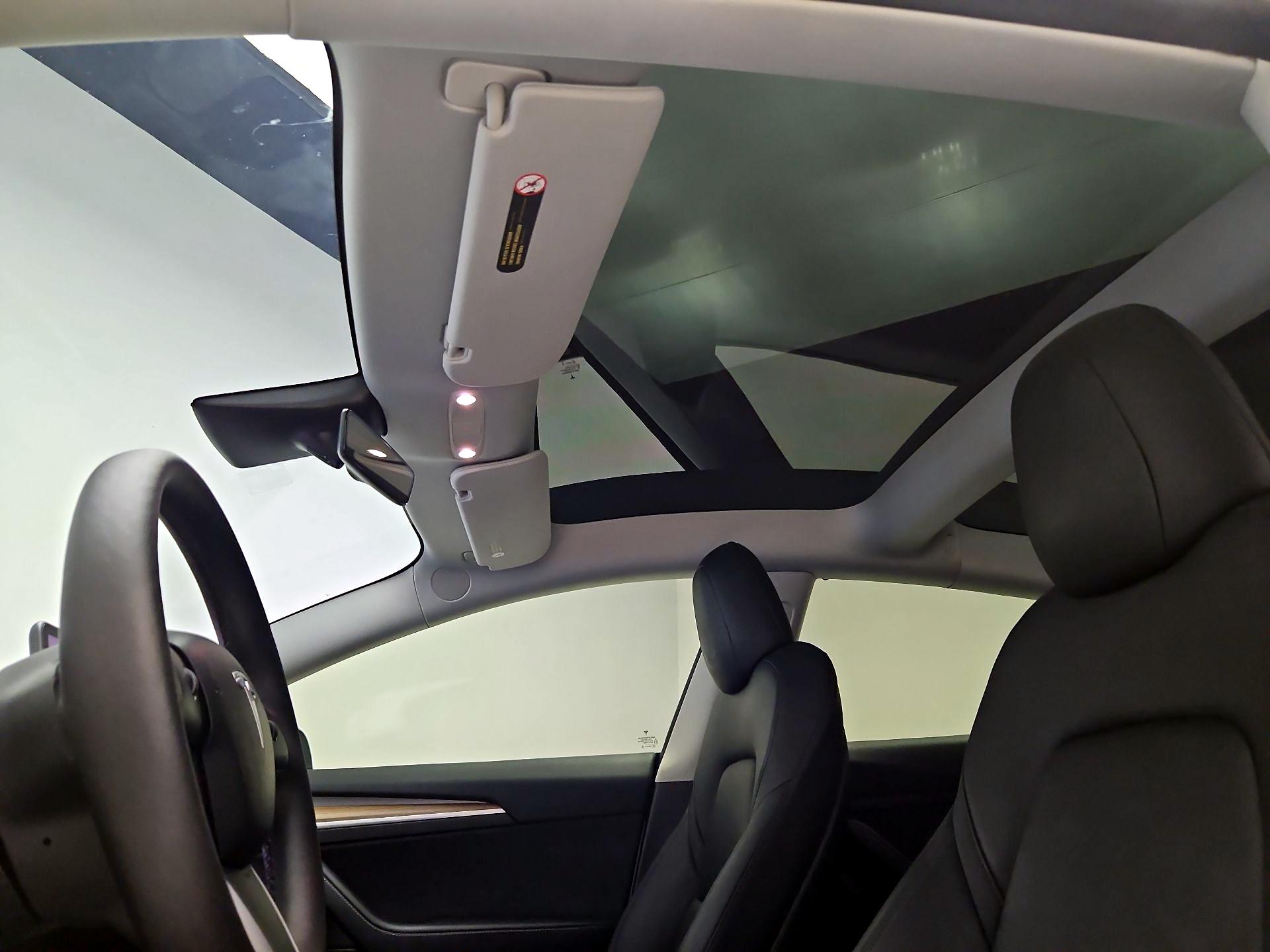 Thumbnail: 2022 Tesla Model 3 - 19