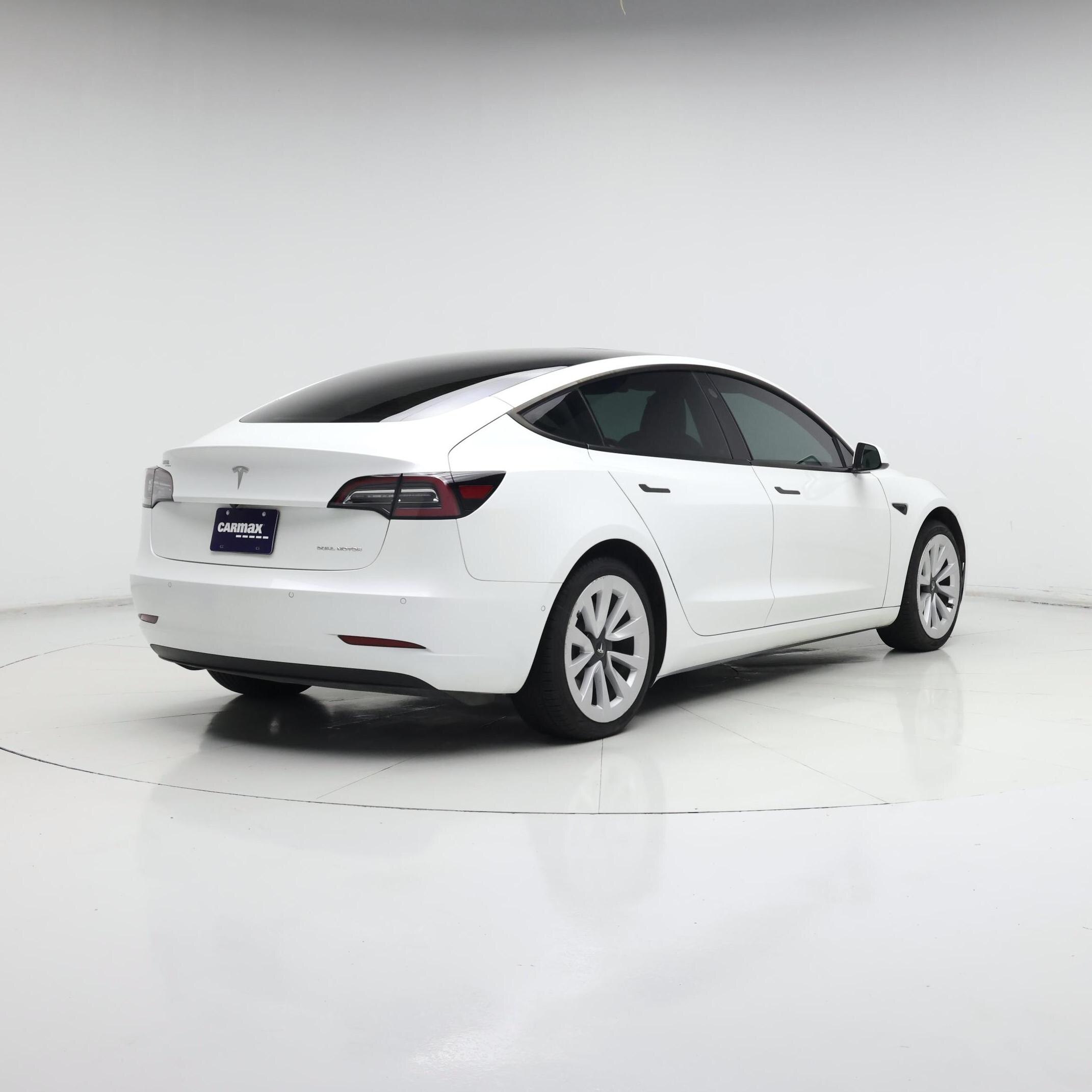 Thumbnail: 2022 Tesla Model 3 - 8