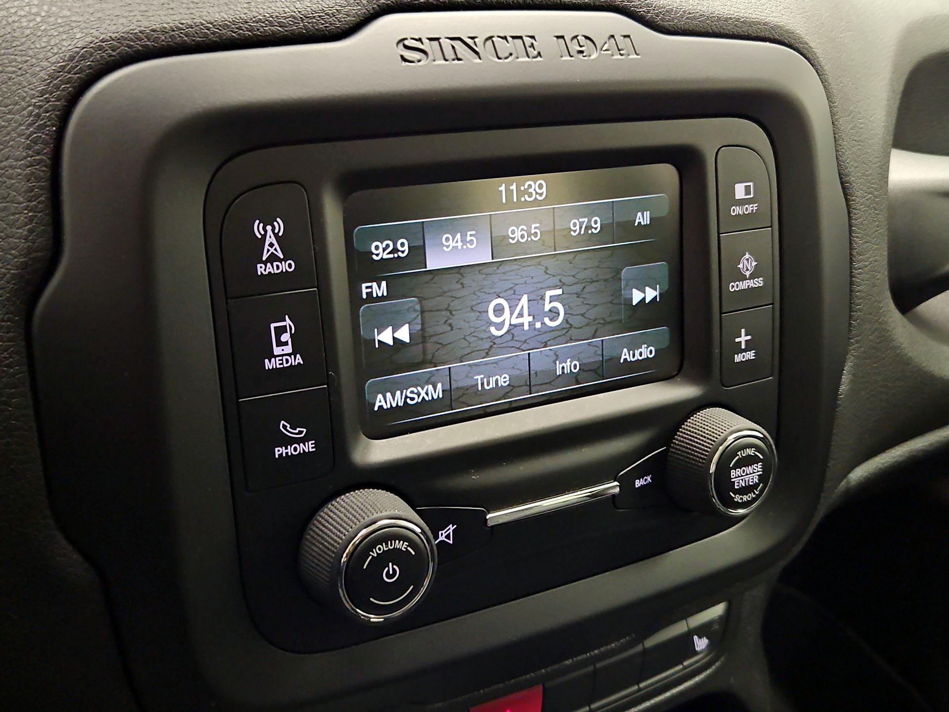 Thumbnail: 2015 Jeep Renegade - 15