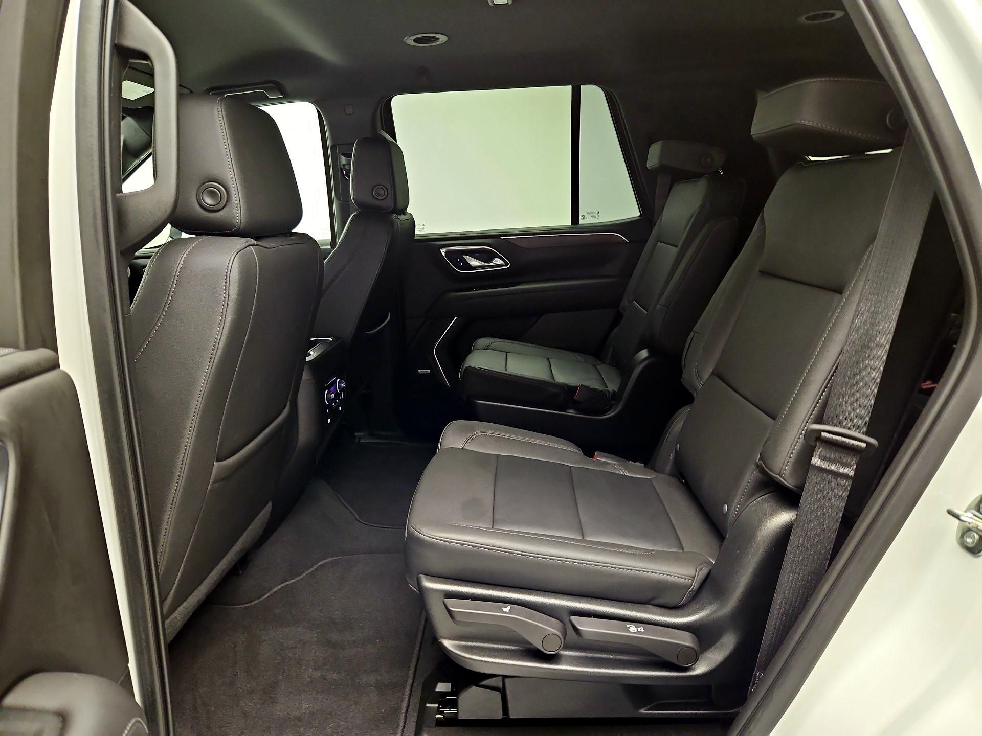Thumbnail: 2022 Chevrolet Tahoe - 17