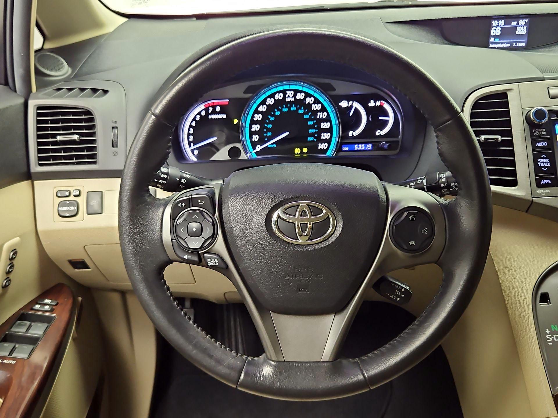 Thumbnail: 2014 Toyota Venza - 10