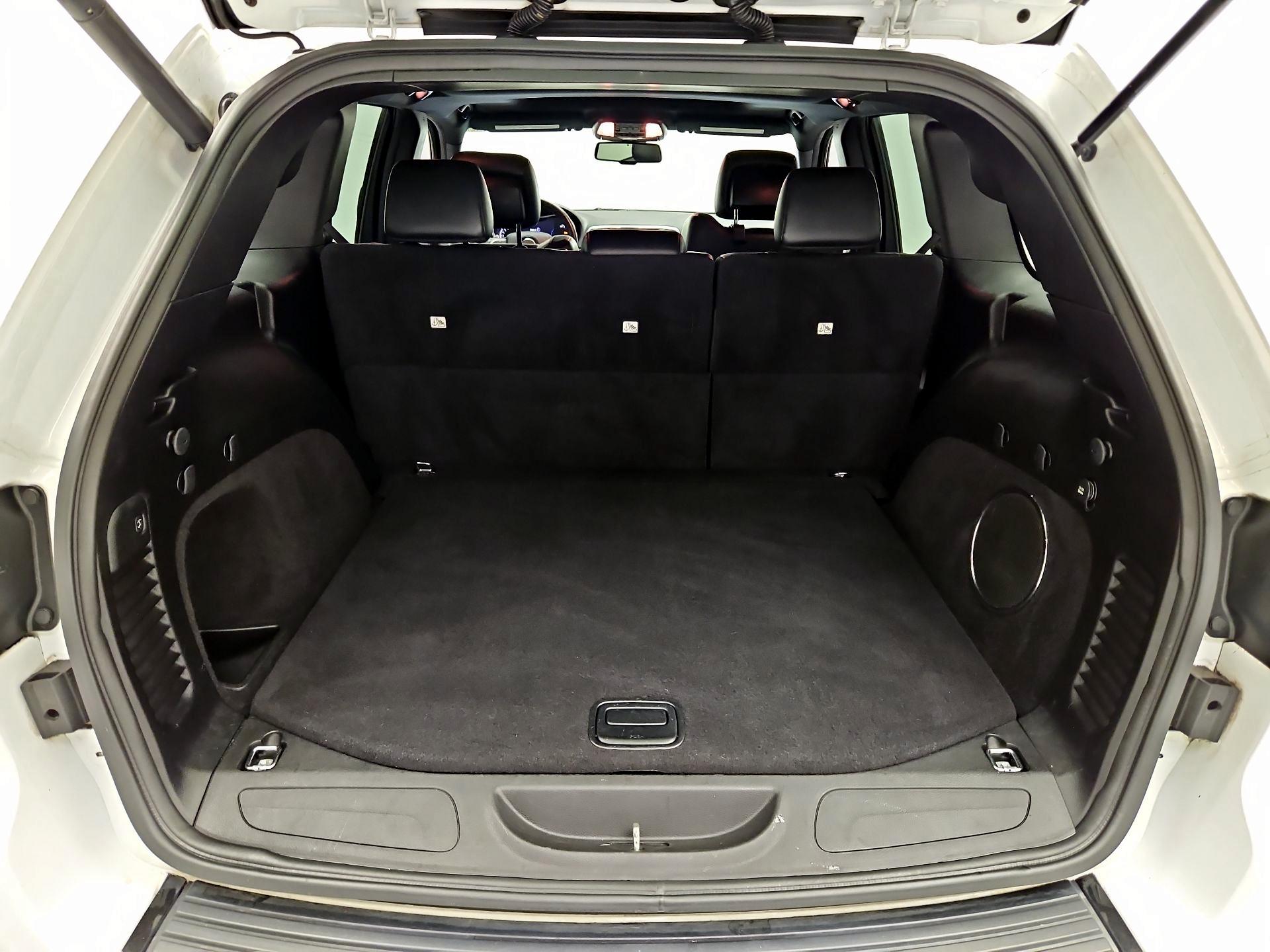 Thumbnail: 2015 Jeep Grand Cherokee - 18
