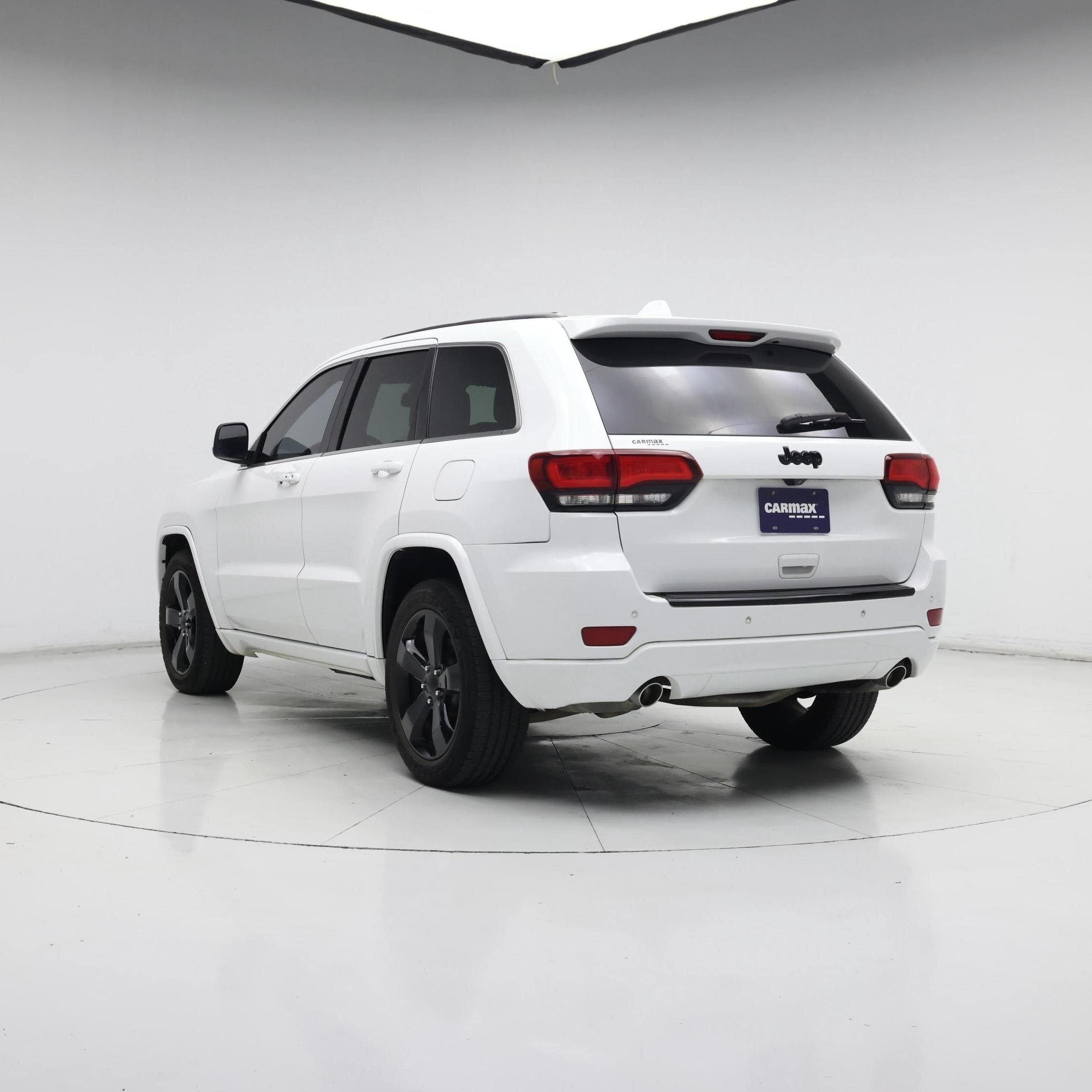 Thumbnail: 2015 Jeep Grand Cherokee - 2