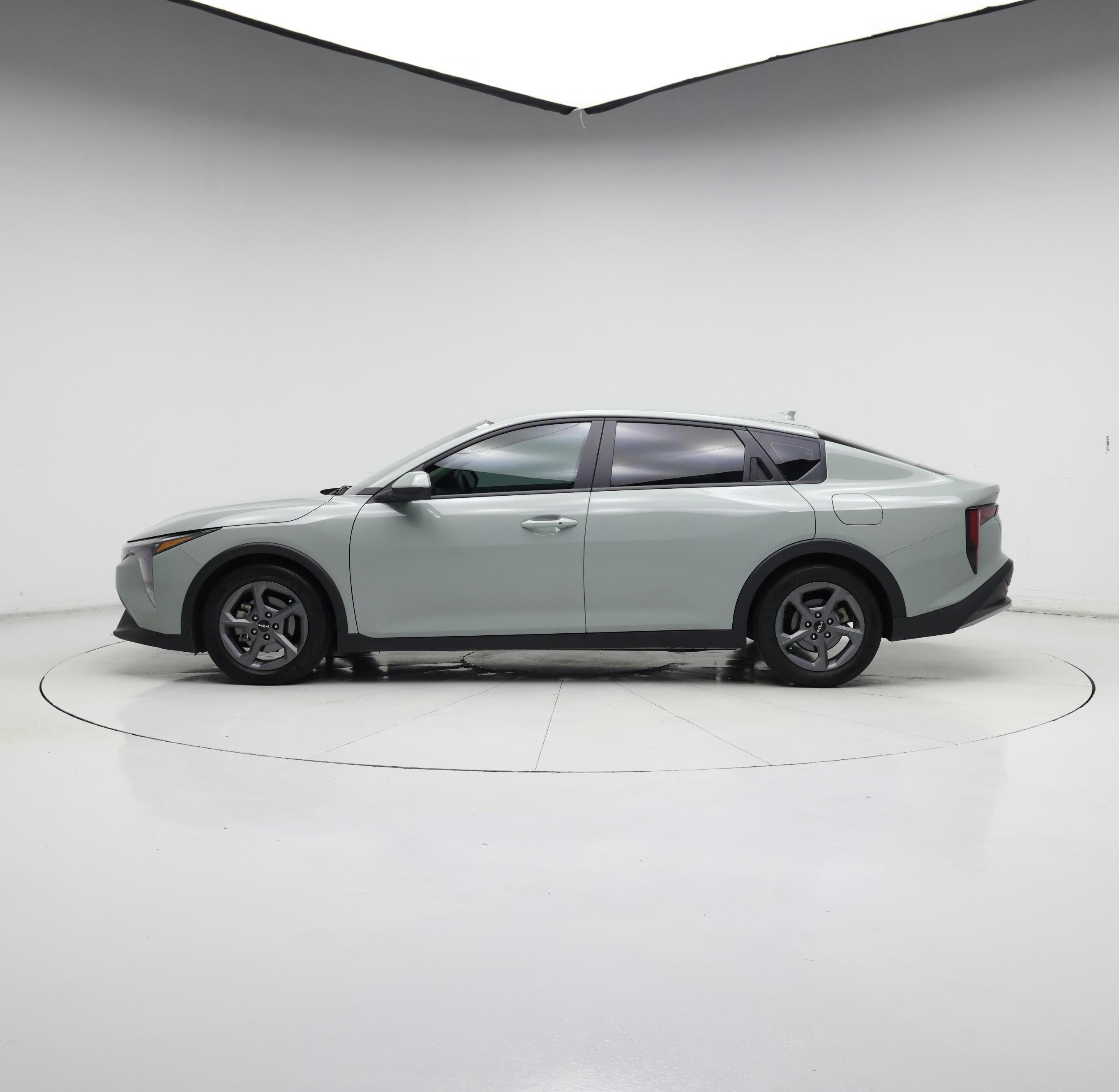 Thumbnail: 2025 Kia K4 - 3