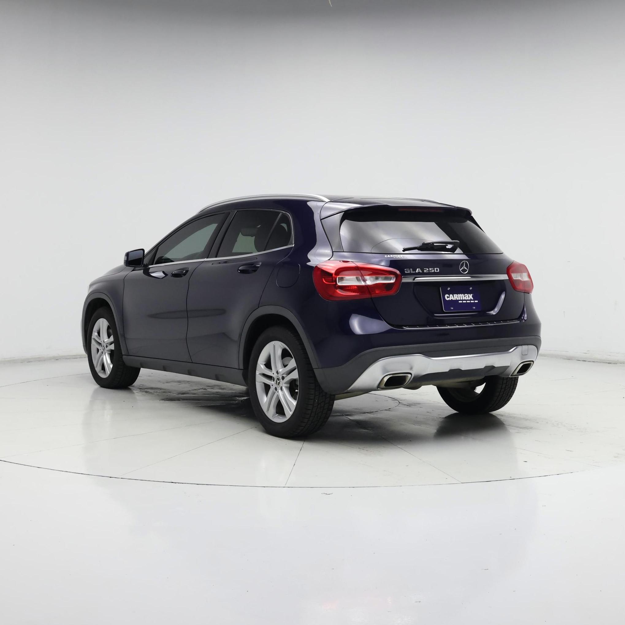 Thumbnail: 2018 Mercedes-Benz GLA - 2