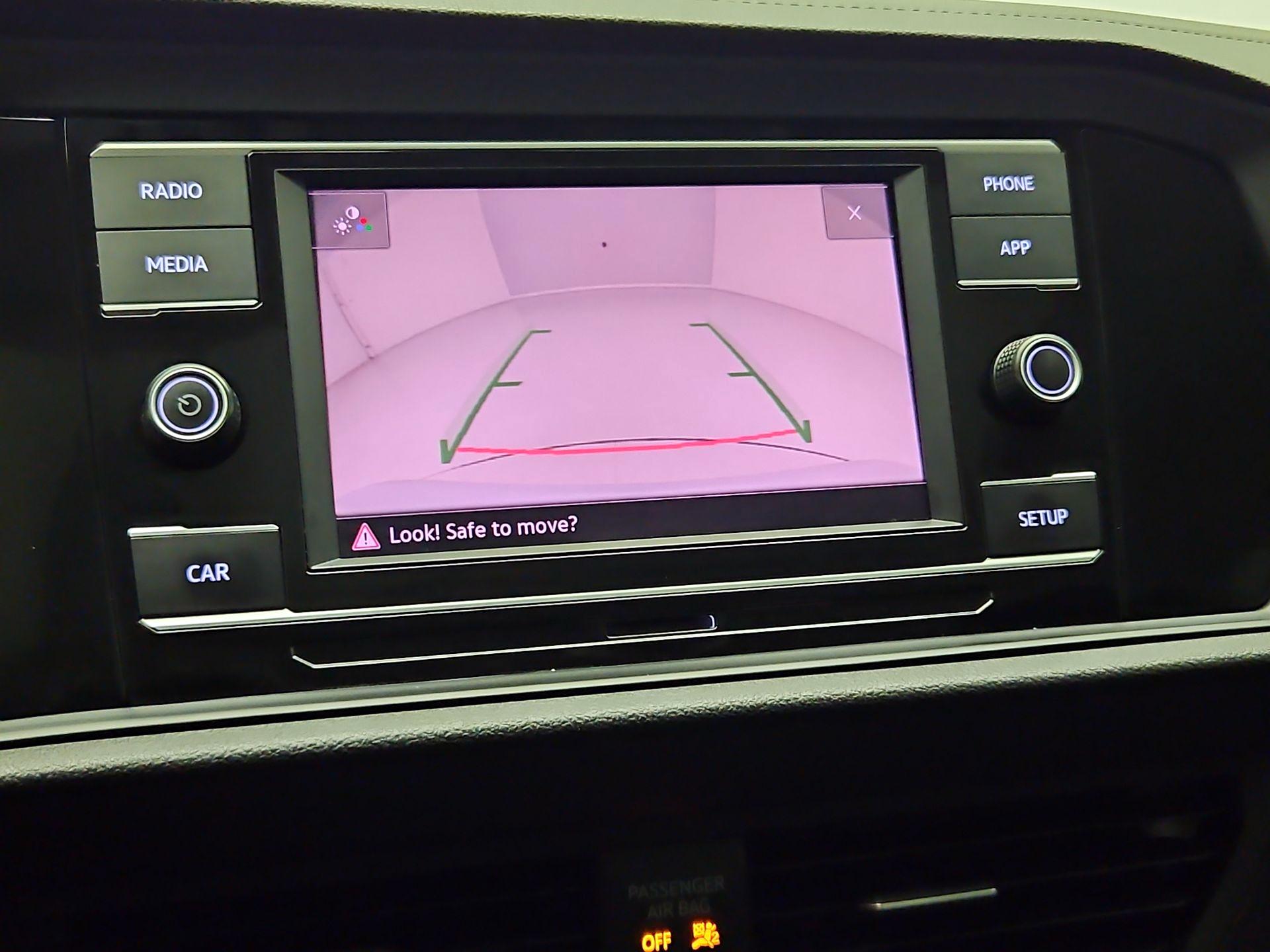 Thumbnail: 2019 Volkswagen Jetta - 14