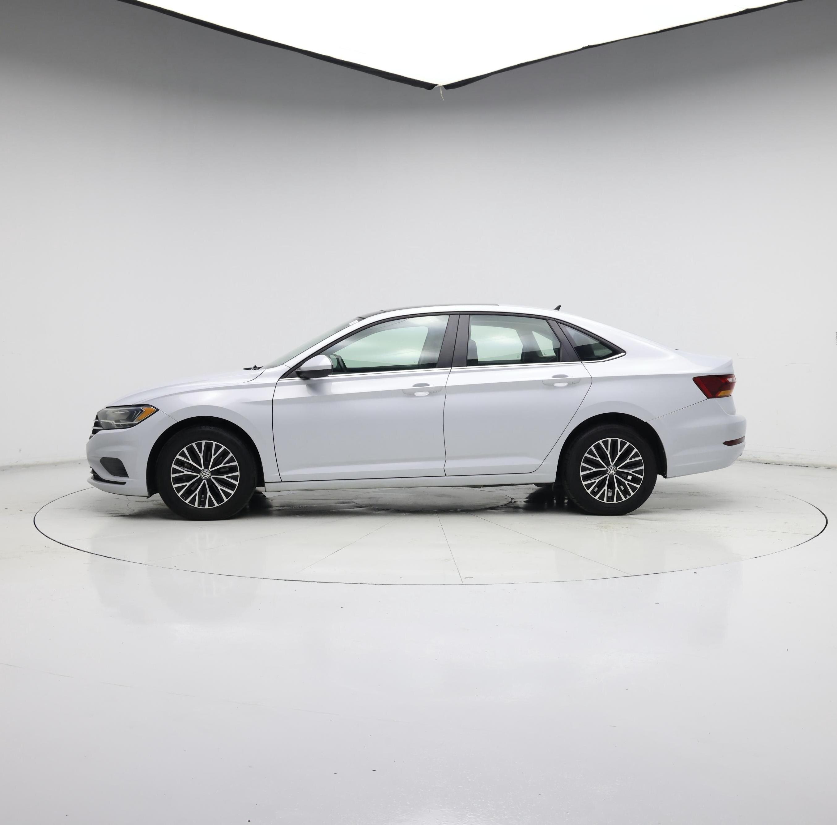 Thumbnail: 2019 Volkswagen Jetta - 3