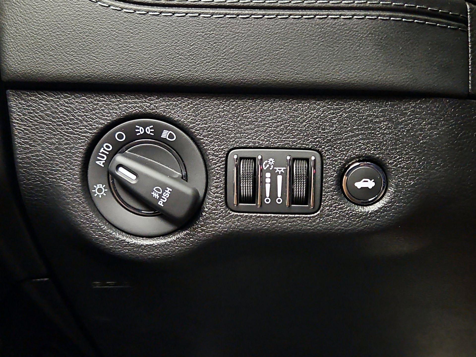 Thumbnail: 2022 Dodge Charger - 13