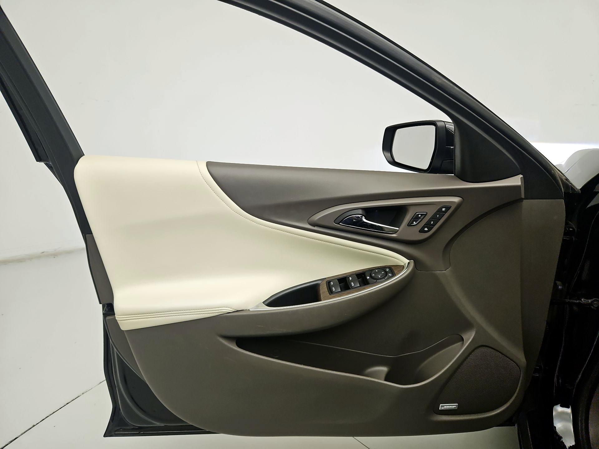 Thumbnail: 2024 Chevrolet Malibu - 12