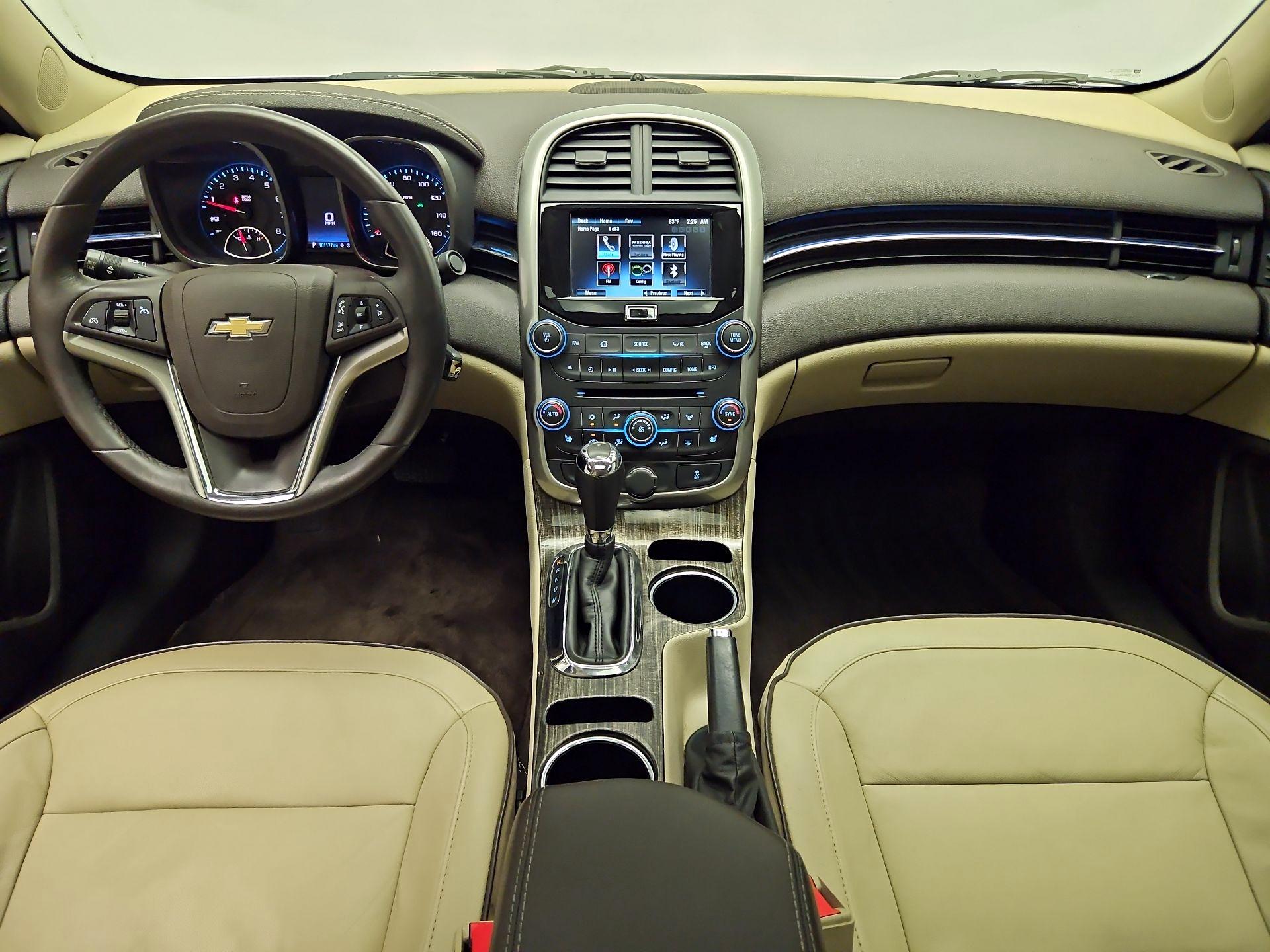 Thumbnail: 2015 Chevrolet Malibu - 9