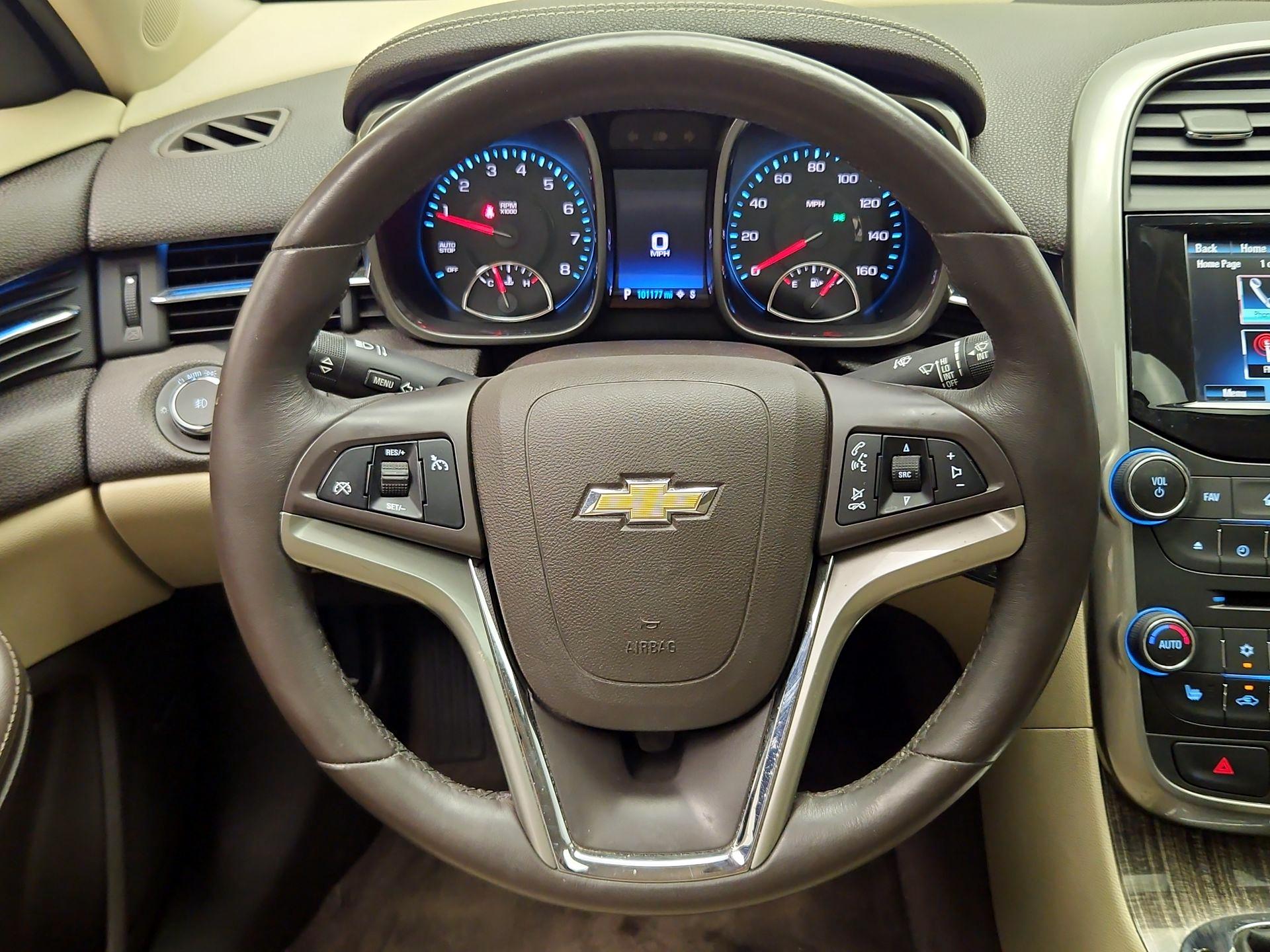 Thumbnail: 2015 Chevrolet Malibu - 10
