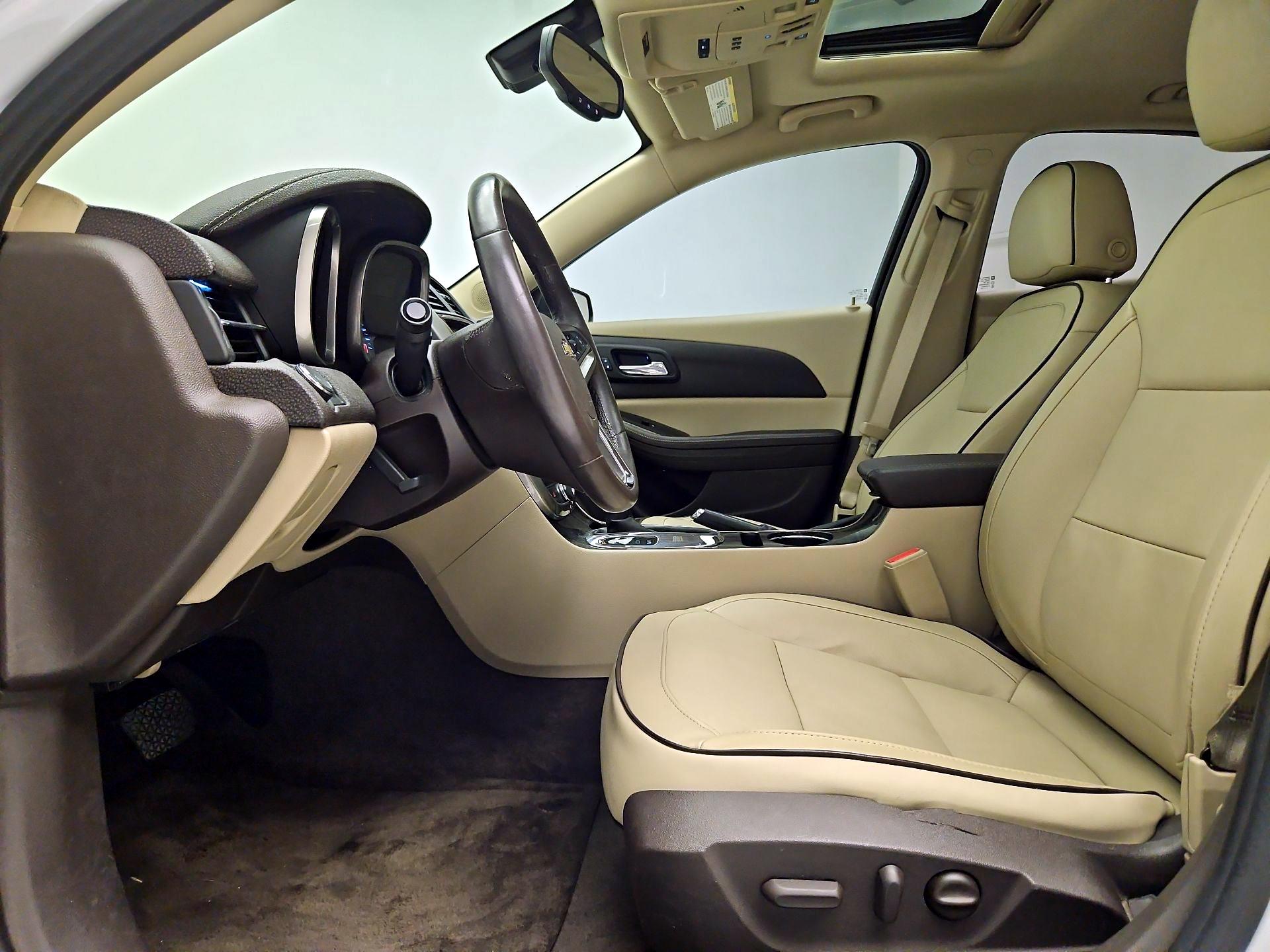 Thumbnail: 2015 Chevrolet Malibu - 11