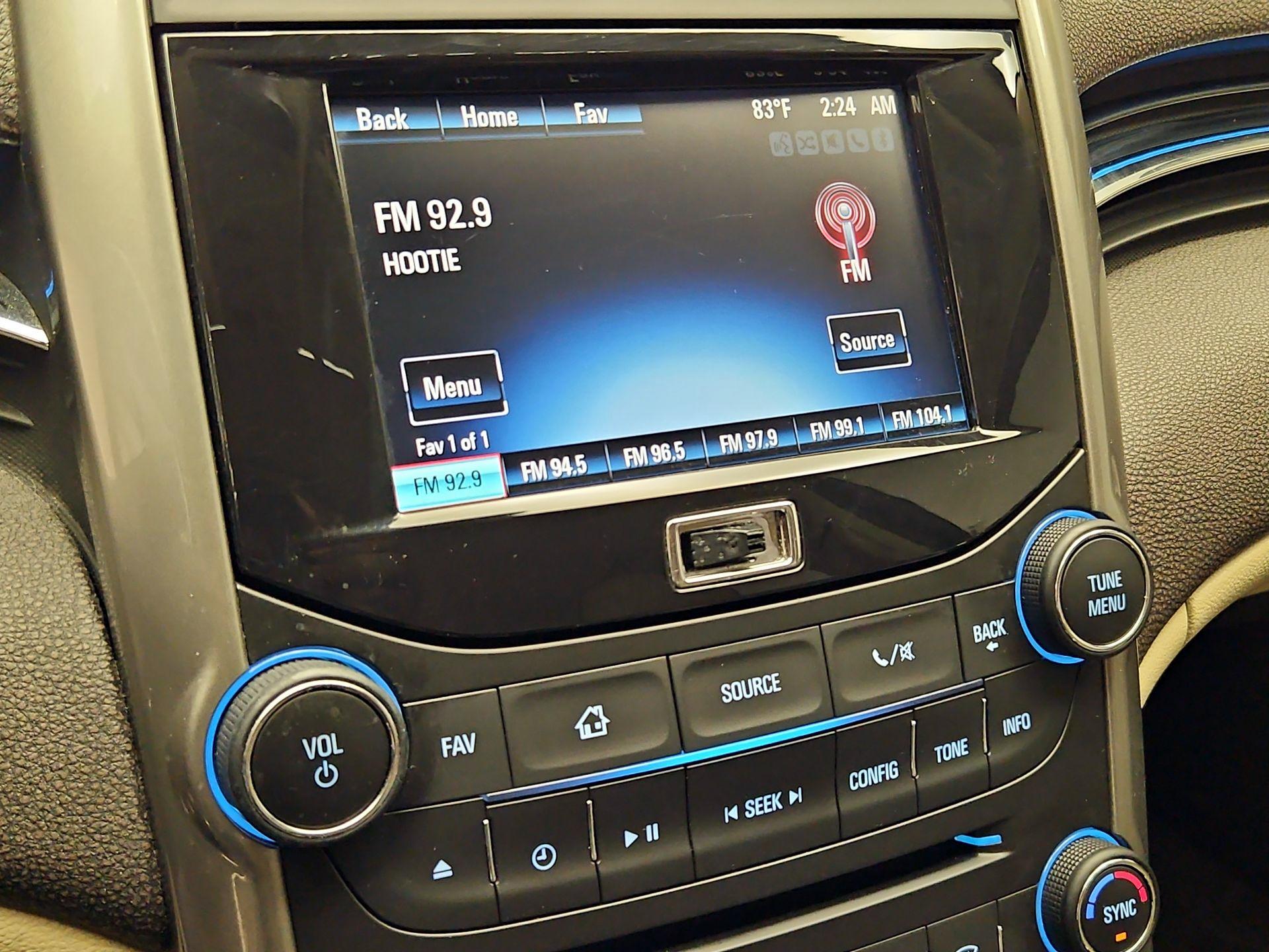Thumbnail: 2015 Chevrolet Malibu - 15