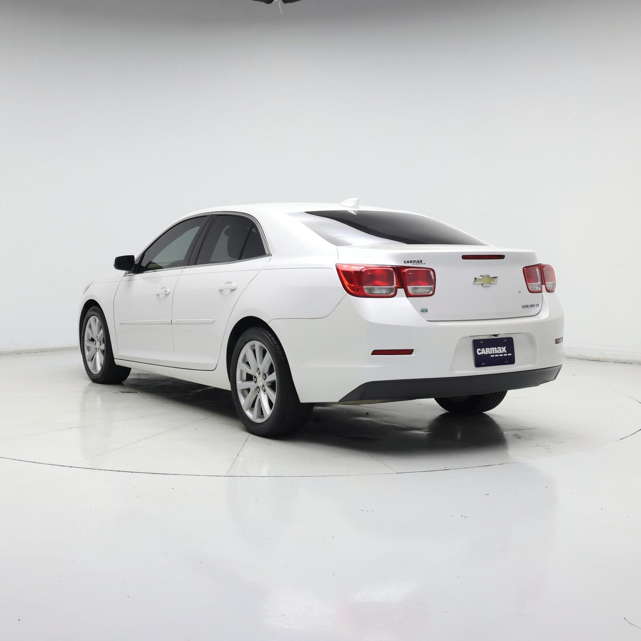 Thumbnail: 2015 Chevrolet Malibu - 2