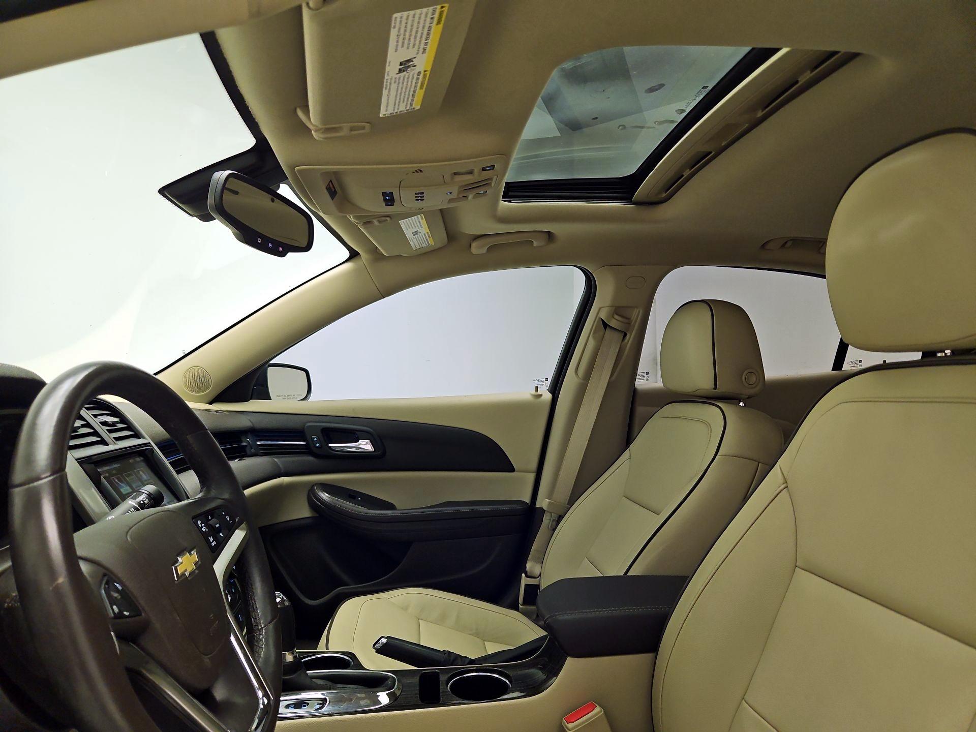 Thumbnail: 2015 Chevrolet Malibu - 19