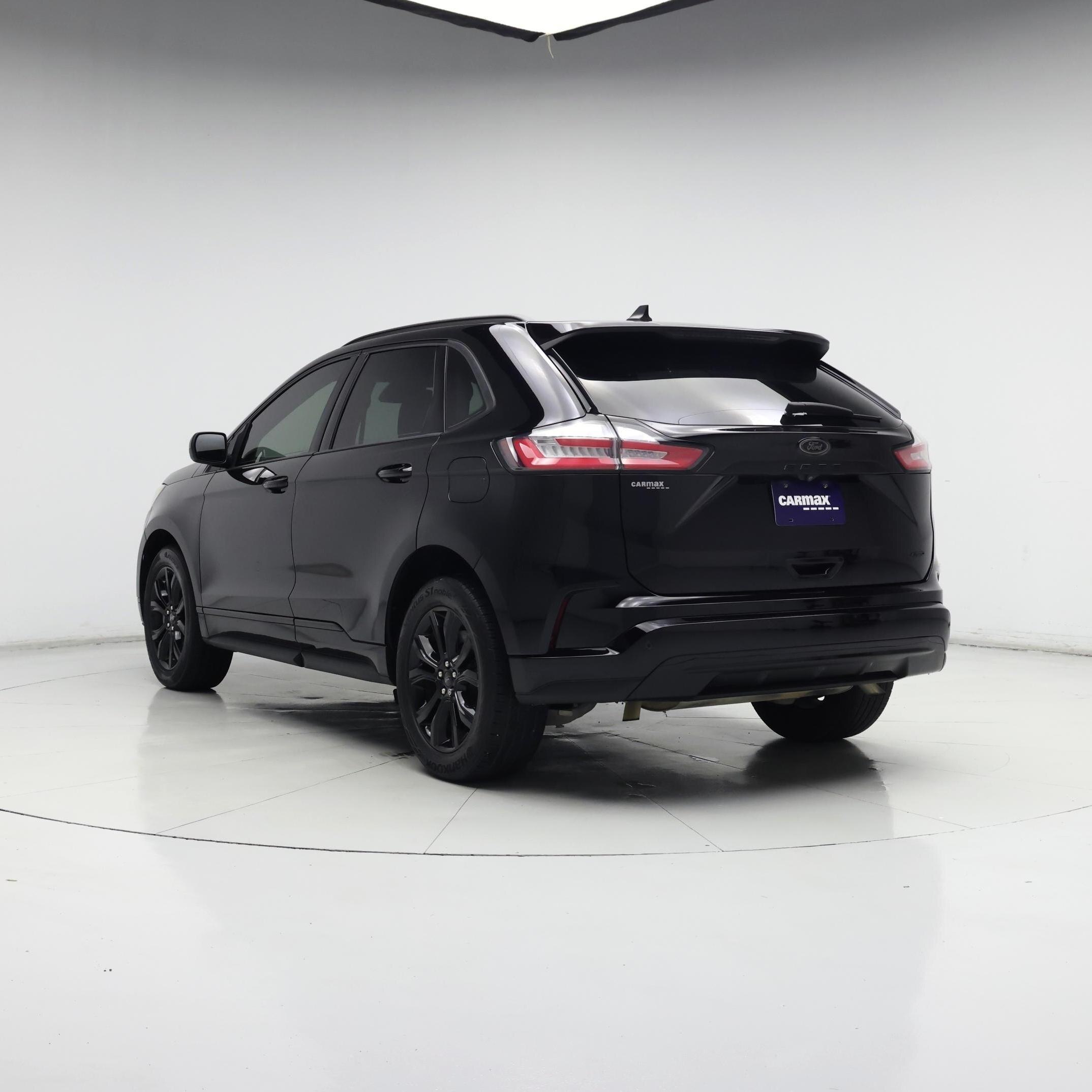 Thumbnail: 2023 Ford Edge - 2