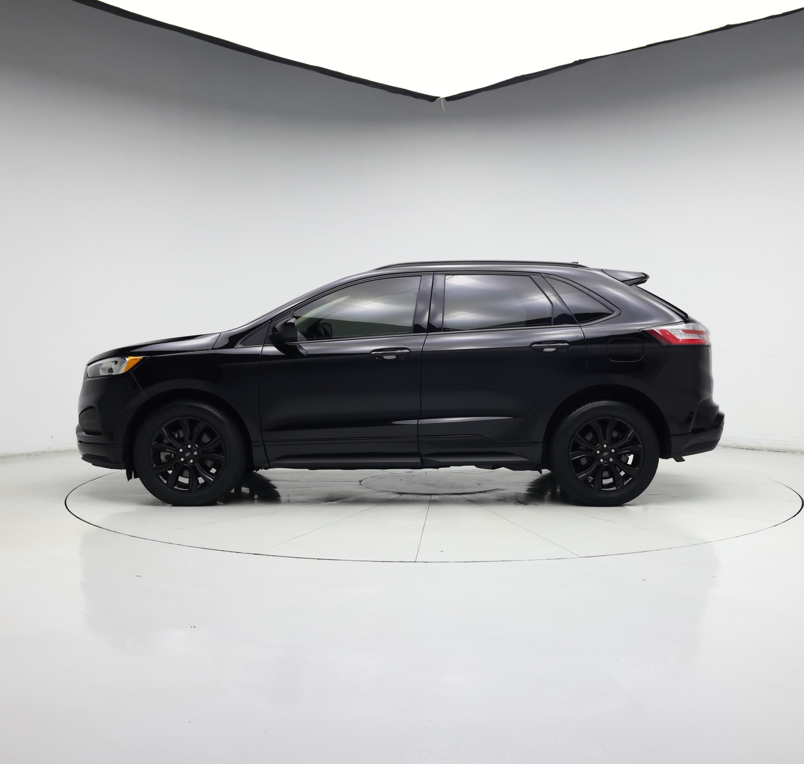 Thumbnail: 2023 Ford Edge - 3