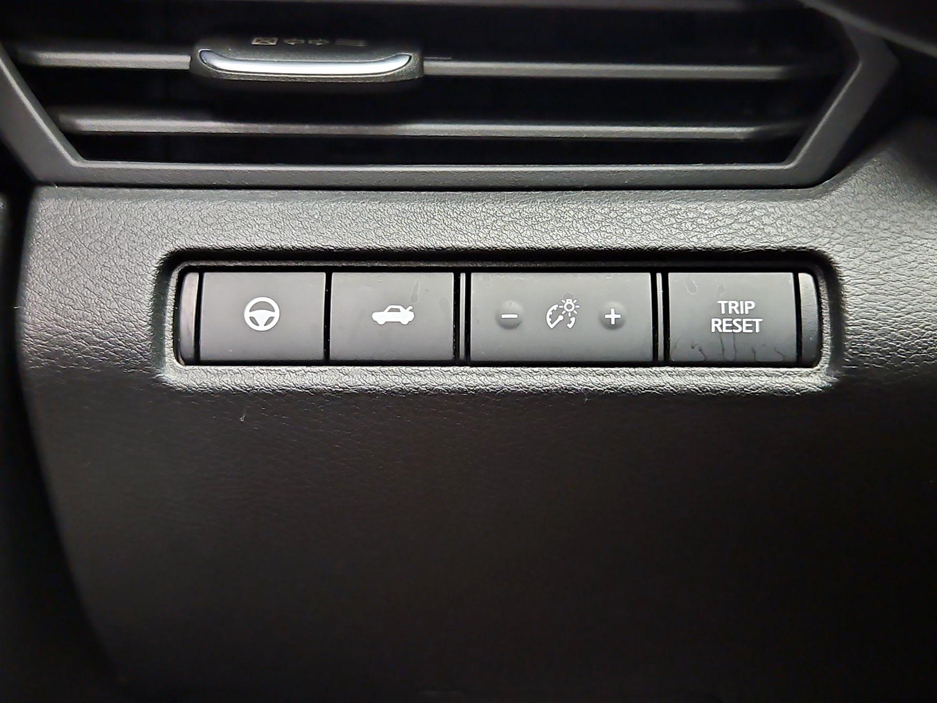 Thumbnail: 2019 Nissan Altima - 13