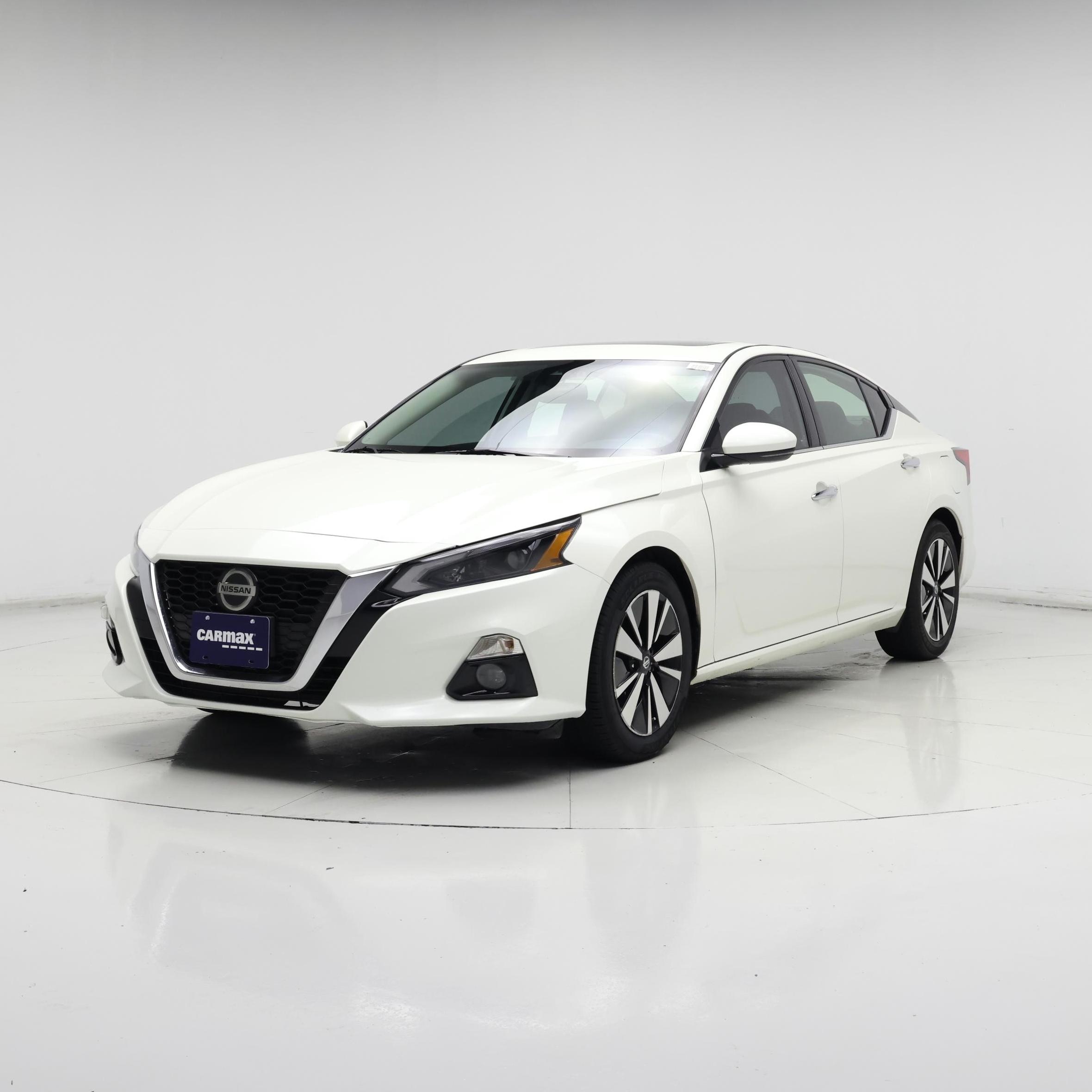 Thumbnail: 2019 Nissan Altima - 4