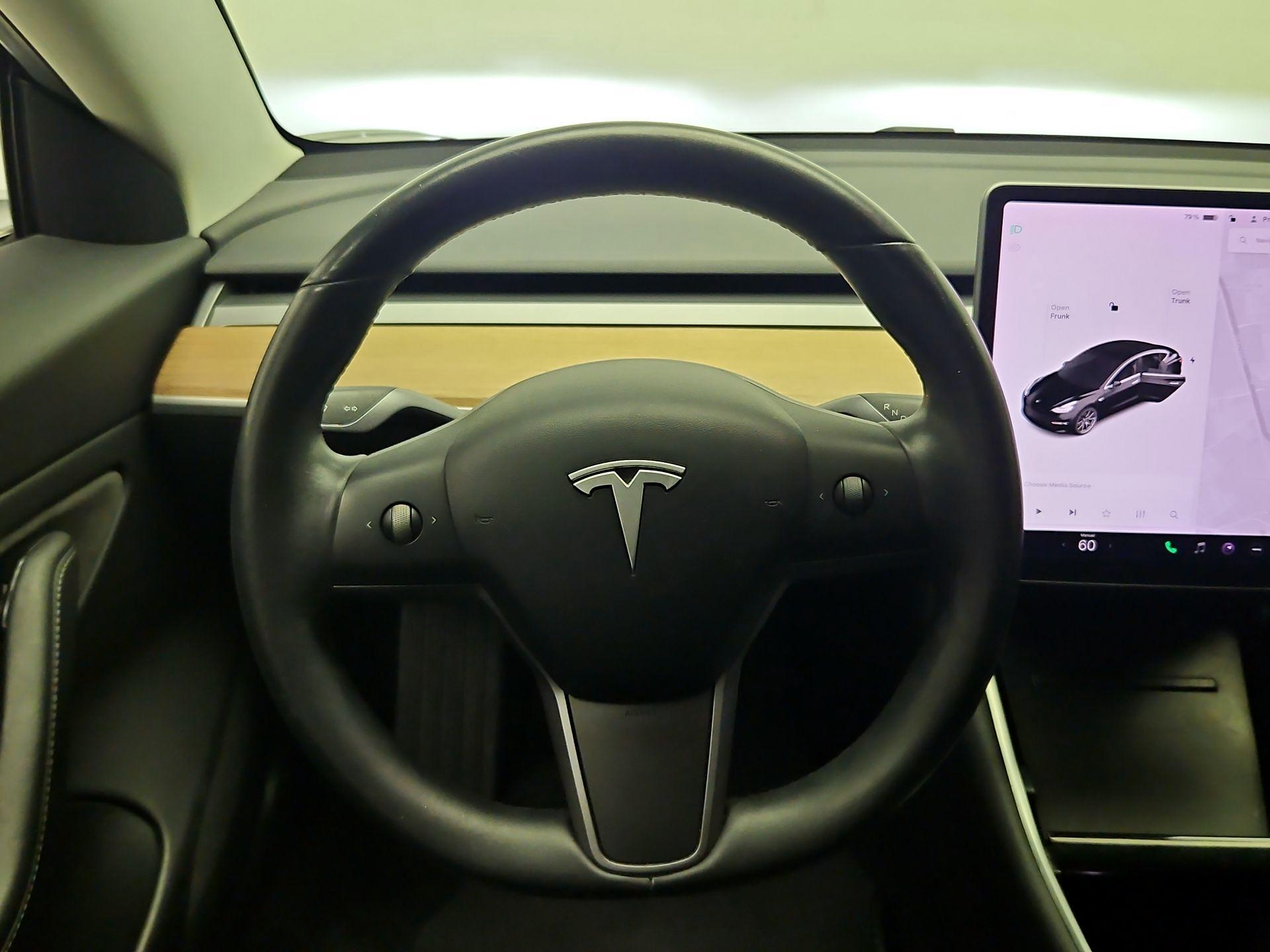 Thumbnail: 2019 Tesla Model 3 - 9