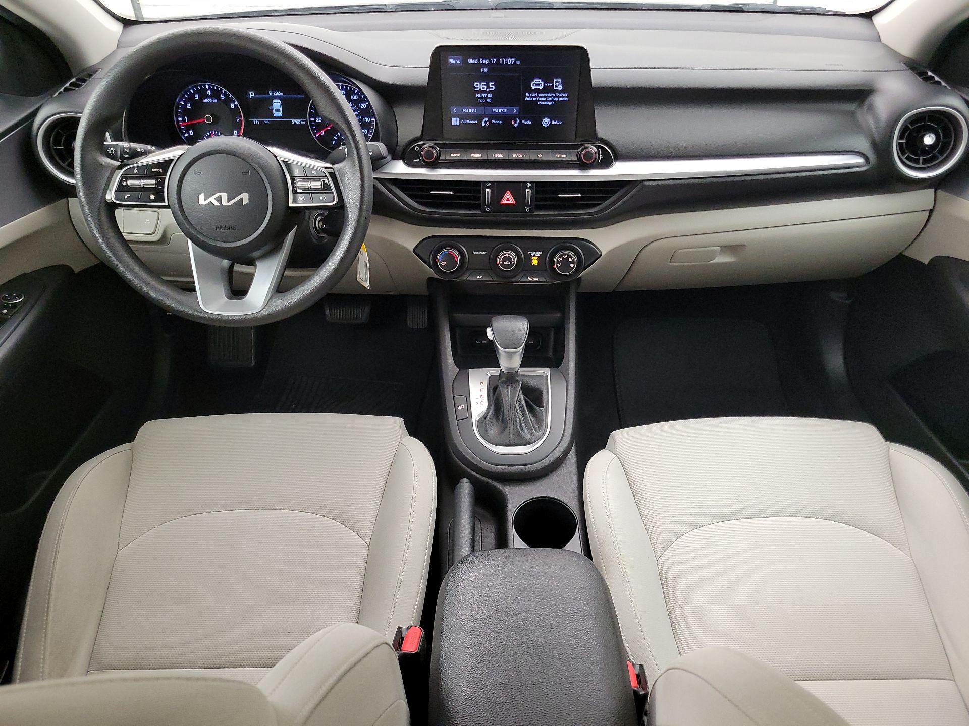 Thumbnail: 2022 Kia Forte - 9