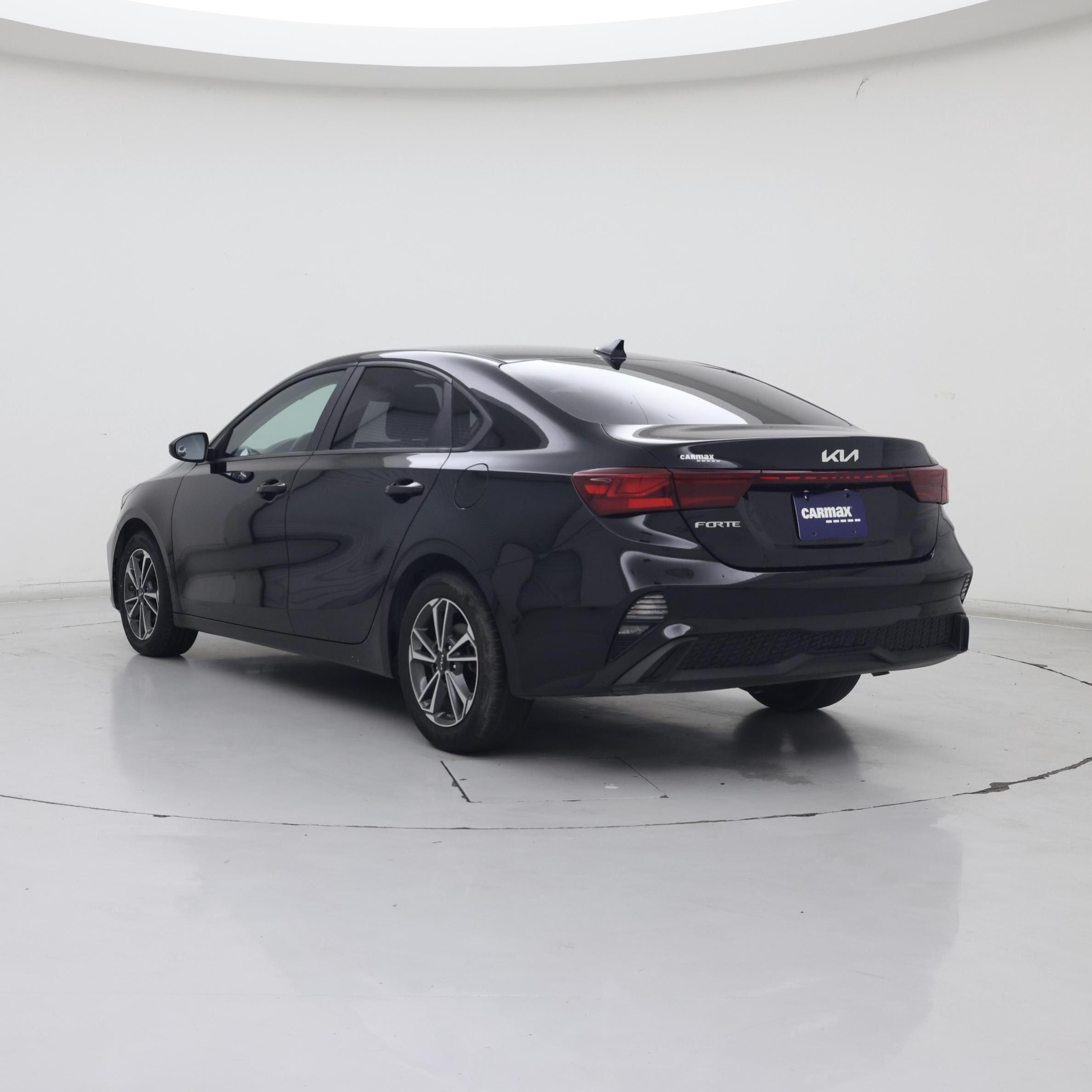 Thumbnail: 2022 Kia Forte - 2