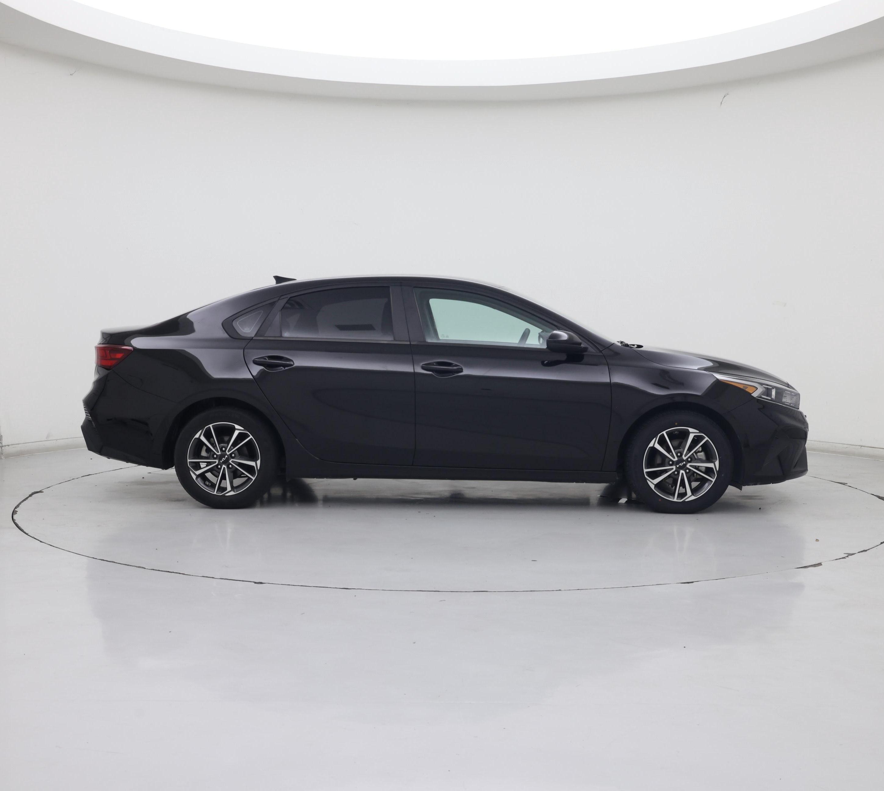 Thumbnail: 2022 Kia Forte - 7