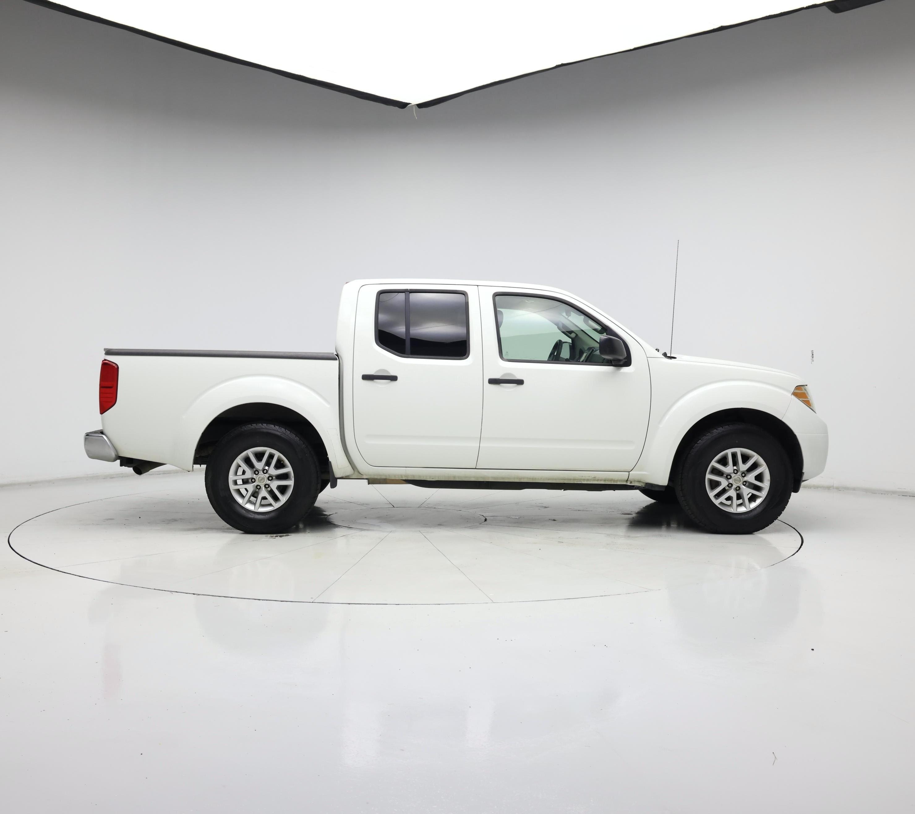 Thumbnail: 2015 Nissan Frontier - 7