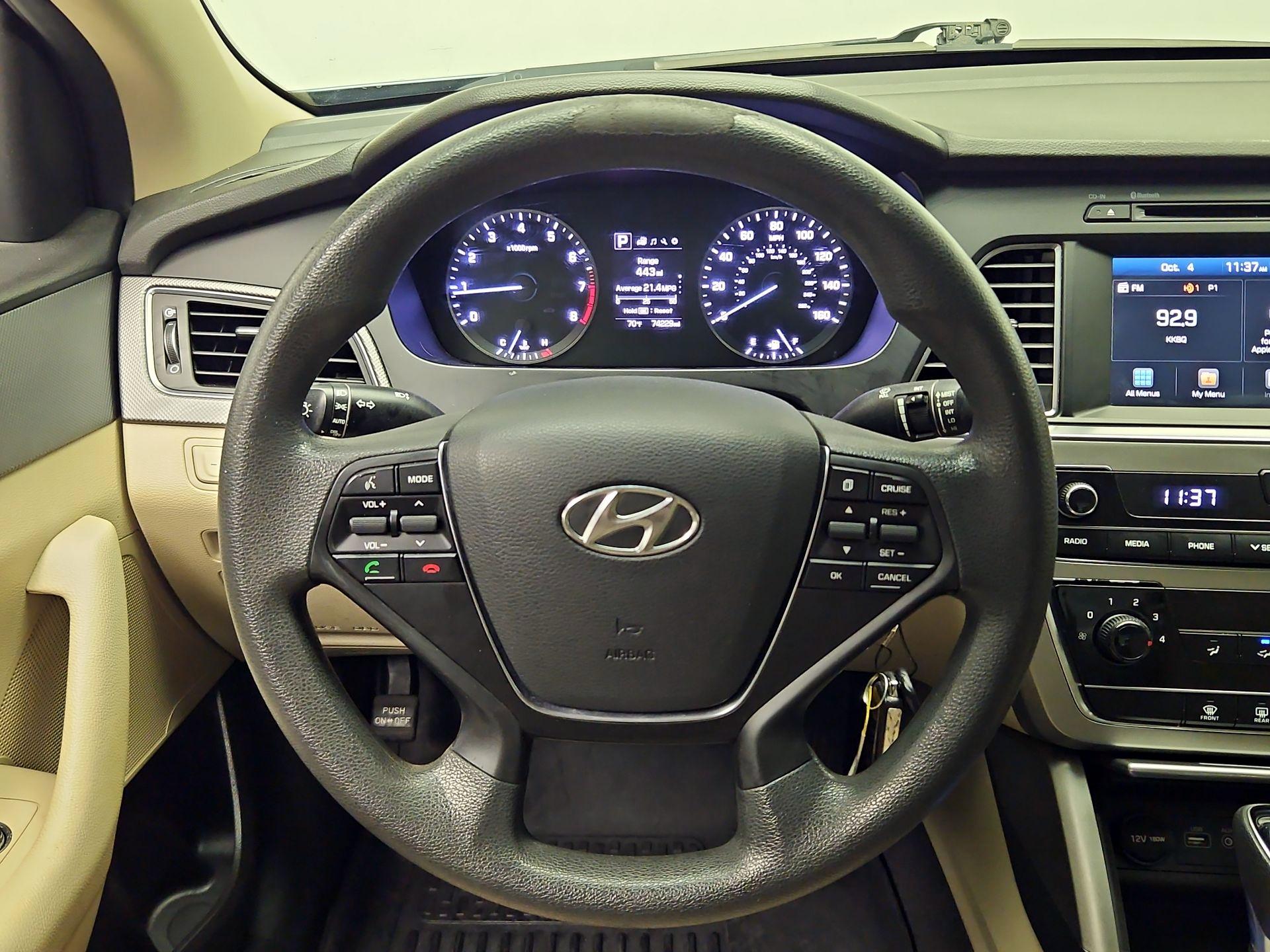 Thumbnail: 2017 Hyundai Sonata - 10