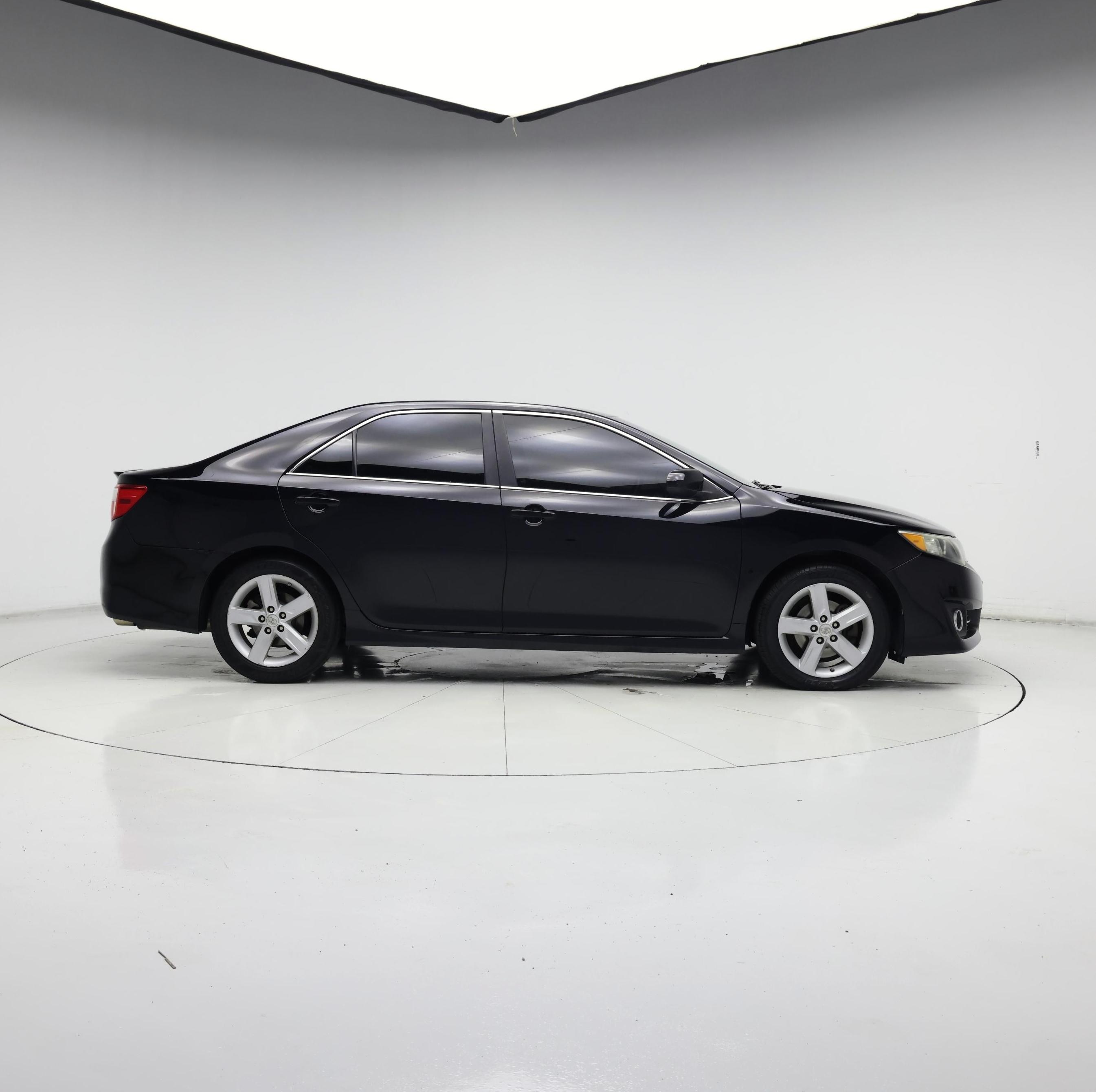 Thumbnail: 2014 Toyota Camry - 7
