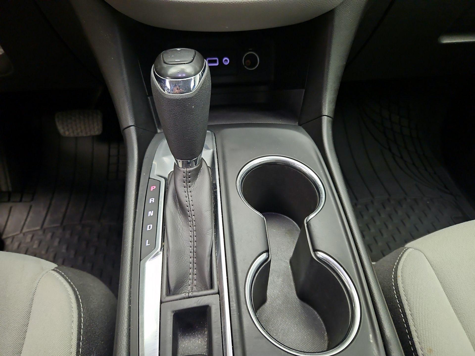 Thumbnail: 2019 Chevrolet Equinox - 17