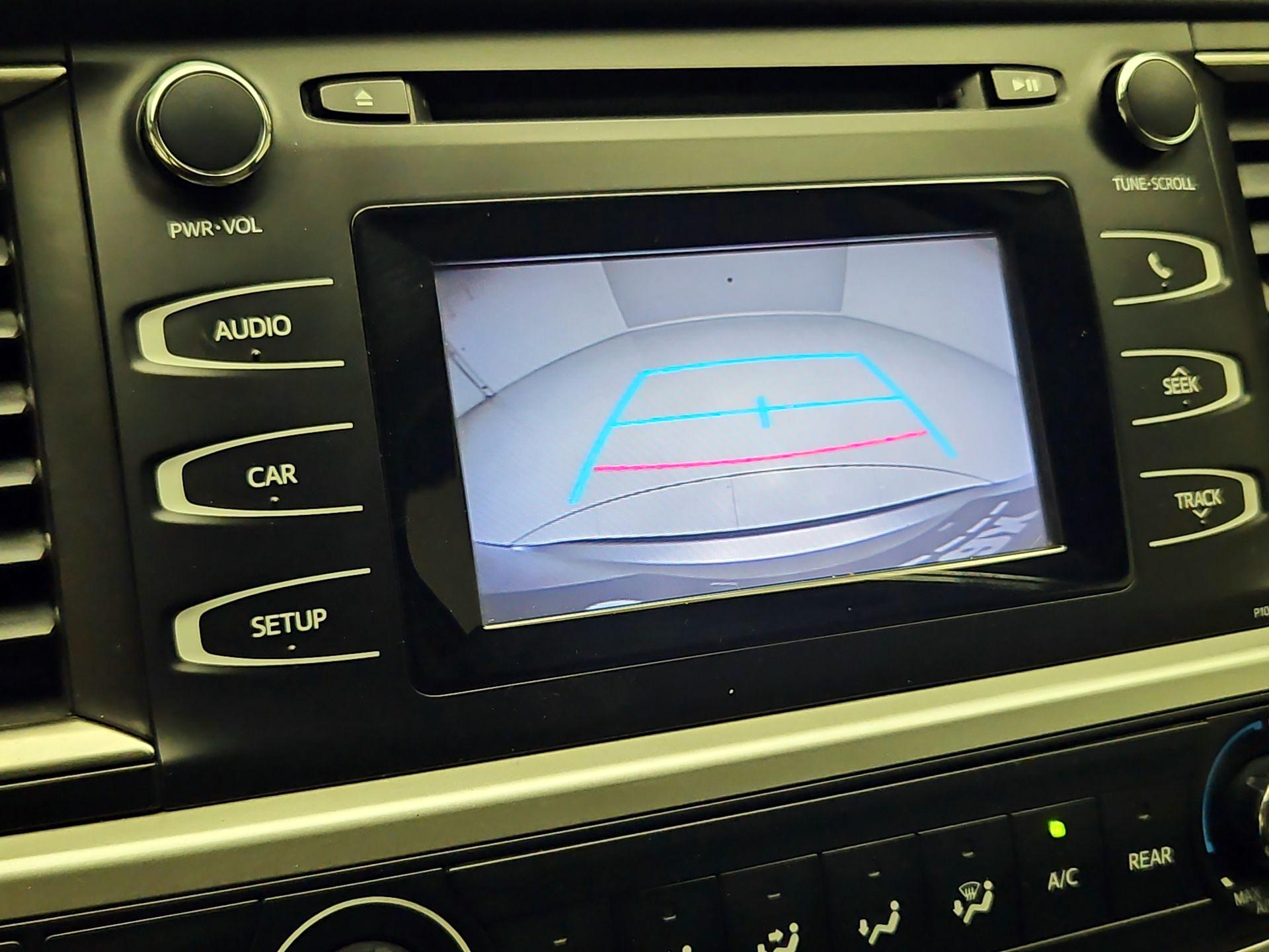 Thumbnail: 2015 Toyota Highlander - 14