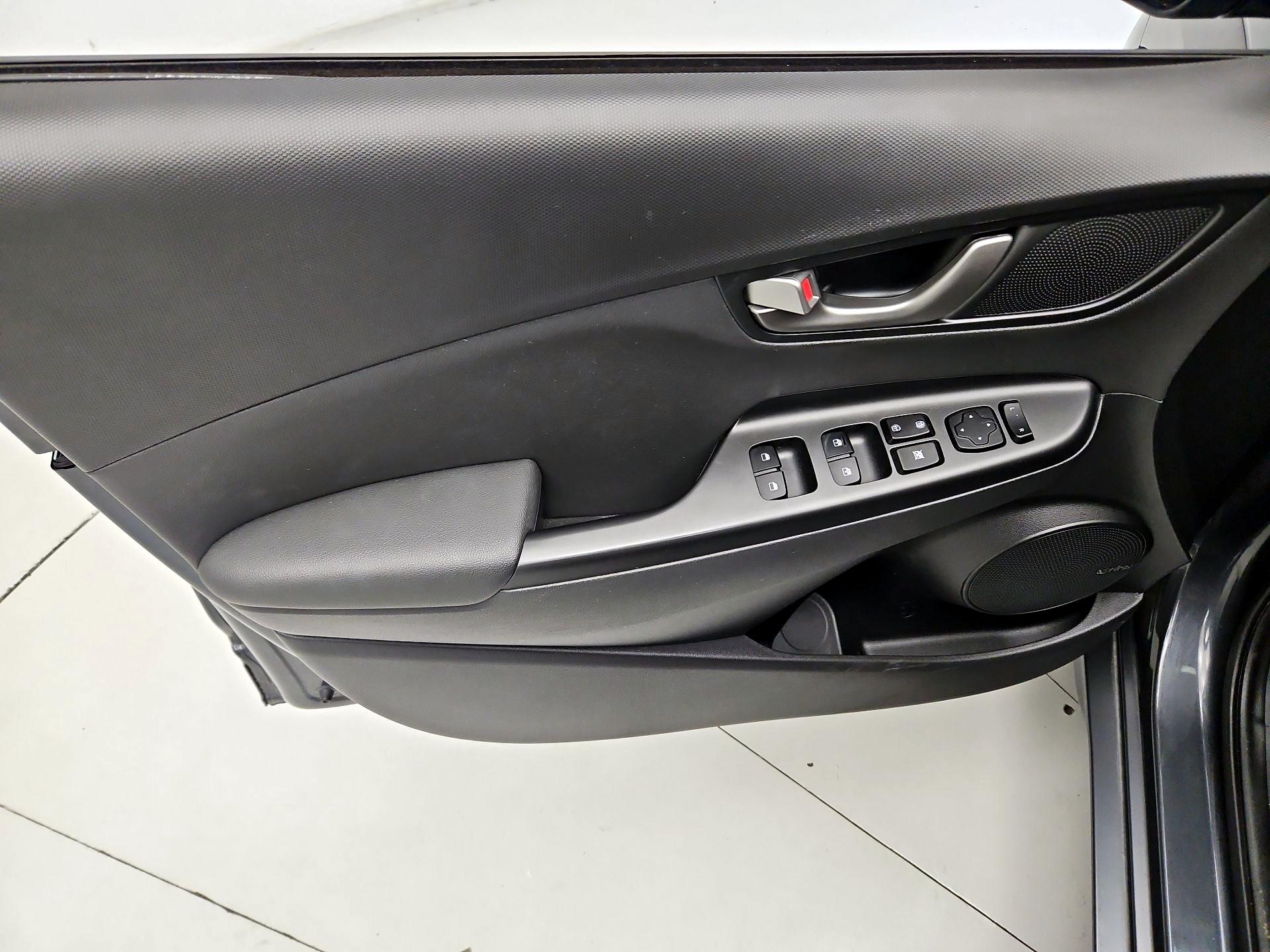 Thumbnail: 2019 Hyundai Kona - 12