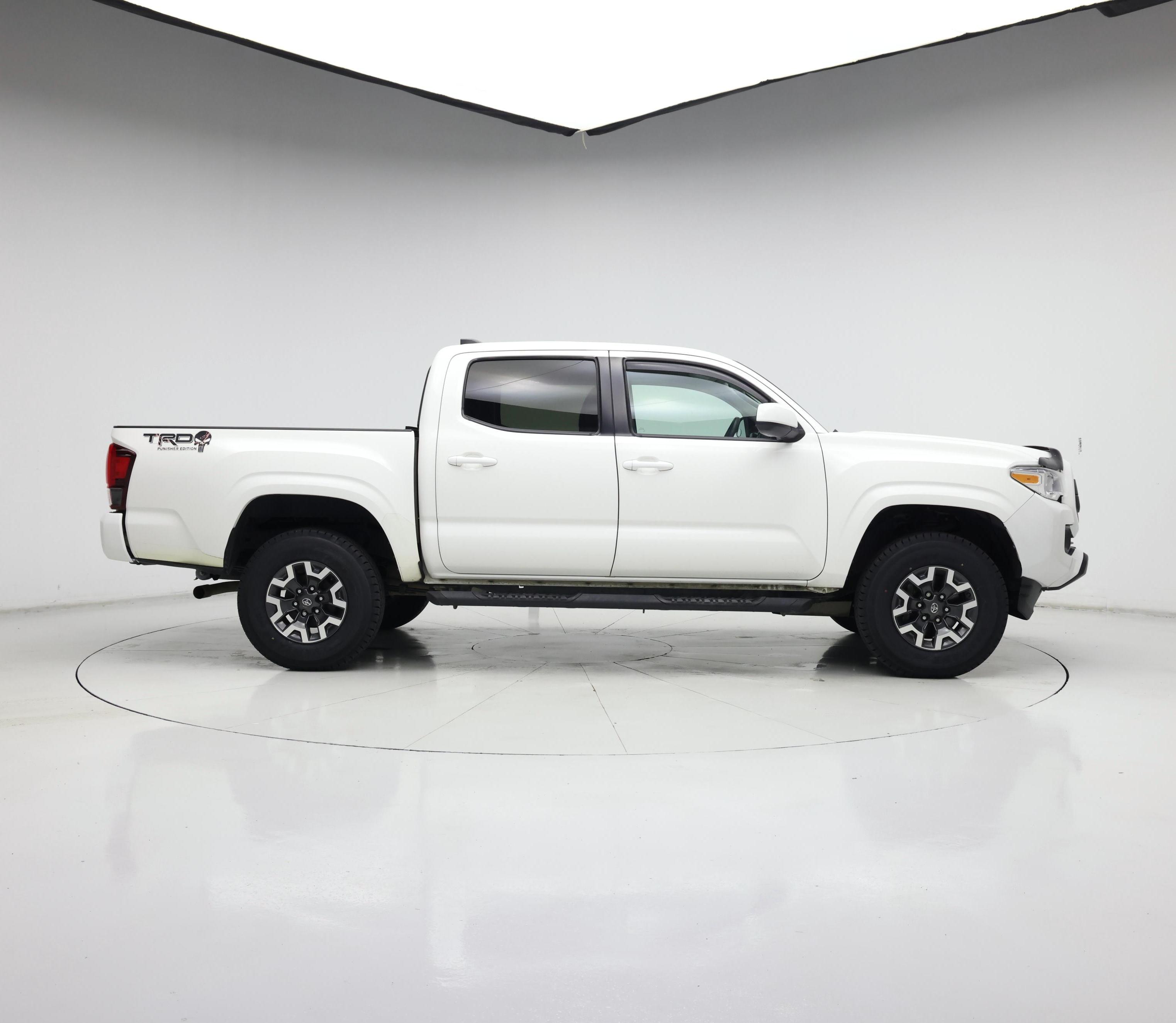 Thumbnail: 2021 Toyota Tacoma - 7