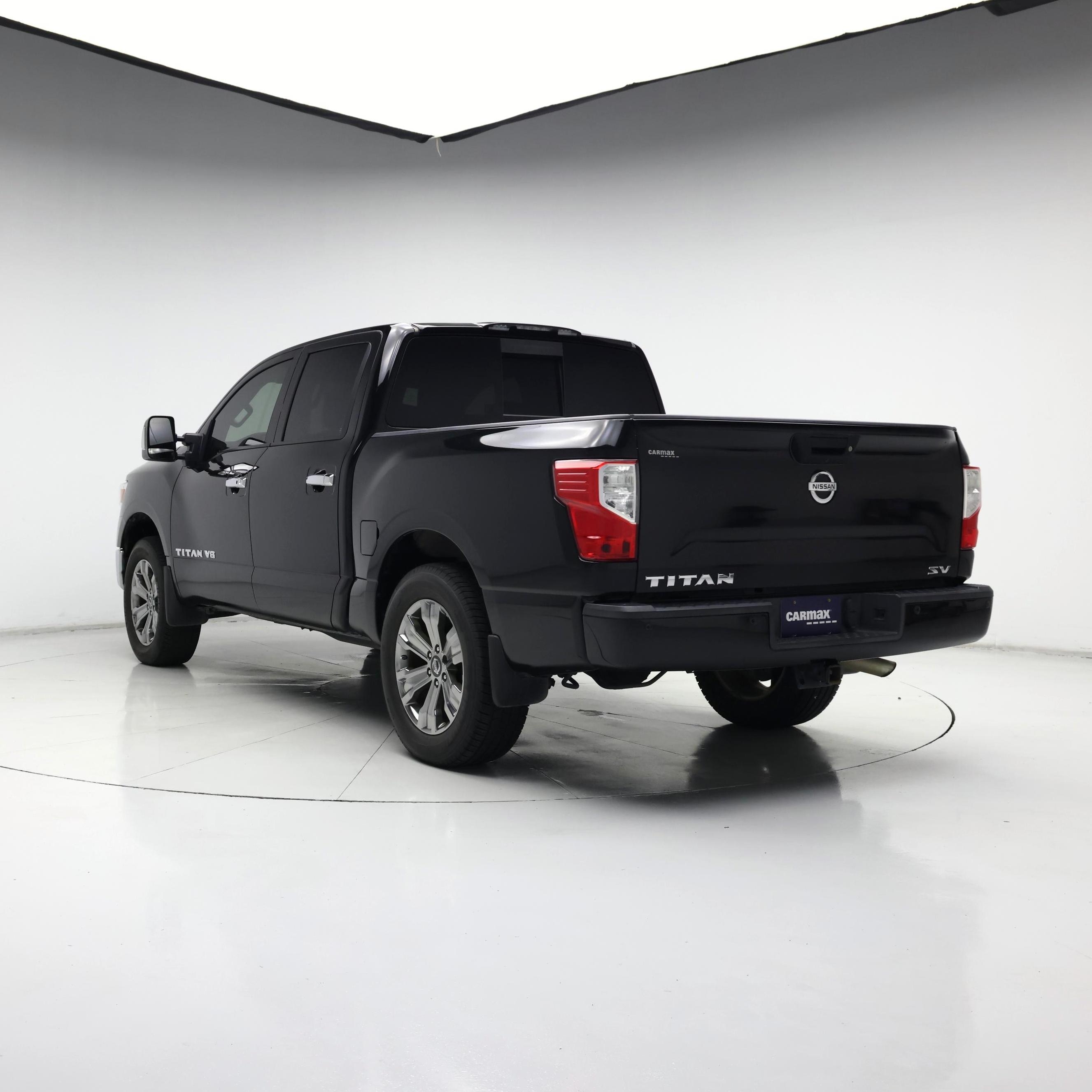 Thumbnail: 2018 Nissan Titan - 2