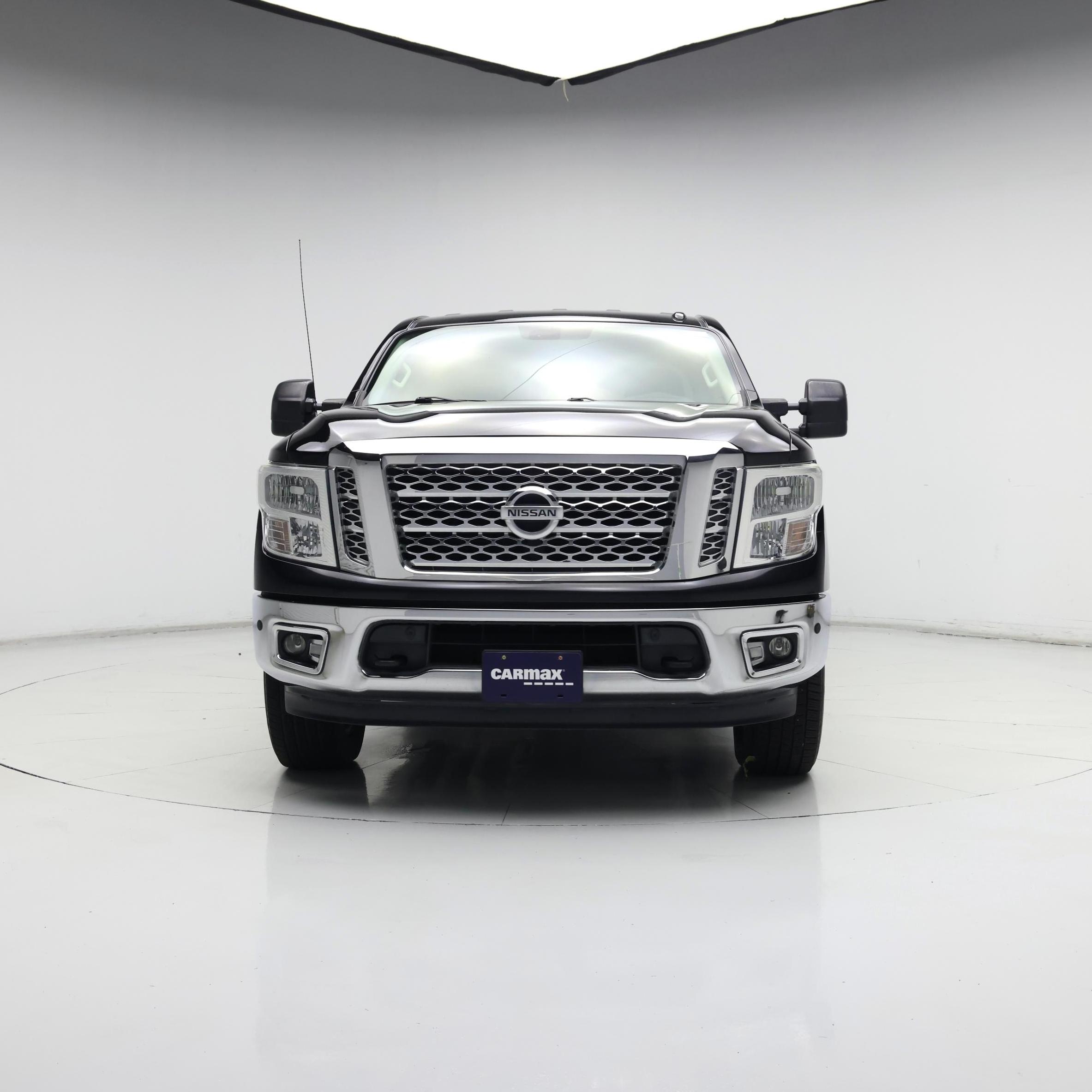 Thumbnail: 2018 Nissan Titan - 5