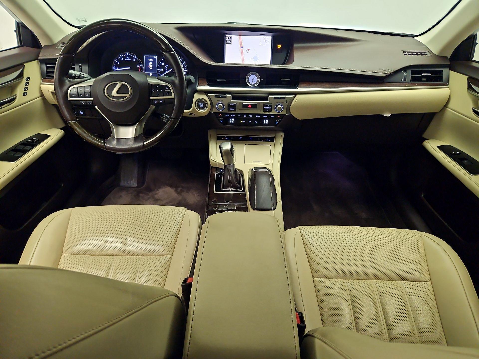 Thumbnail: 2017 Lexus ES - 9
