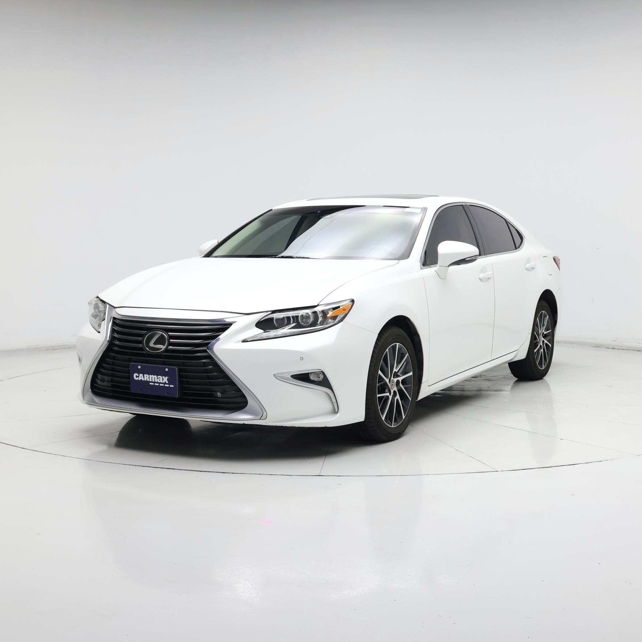 Thumbnail: 2017 Lexus ES - 4