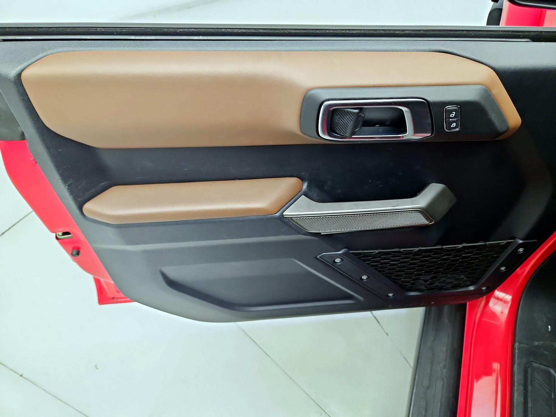 Thumbnail: 2023 Ford Bronco - 12