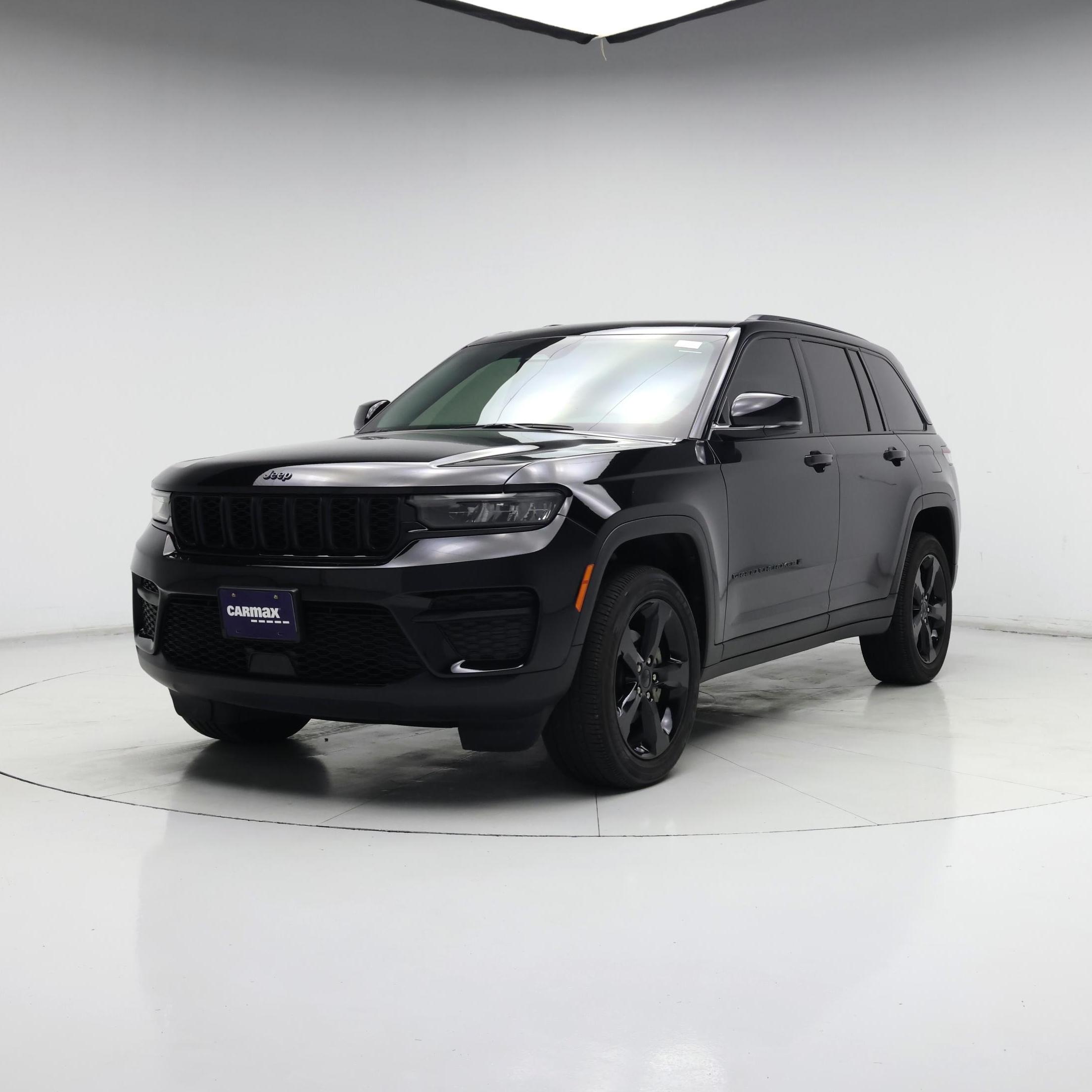 Thumbnail: 2023 Jeep Grand Cherokee - 4
