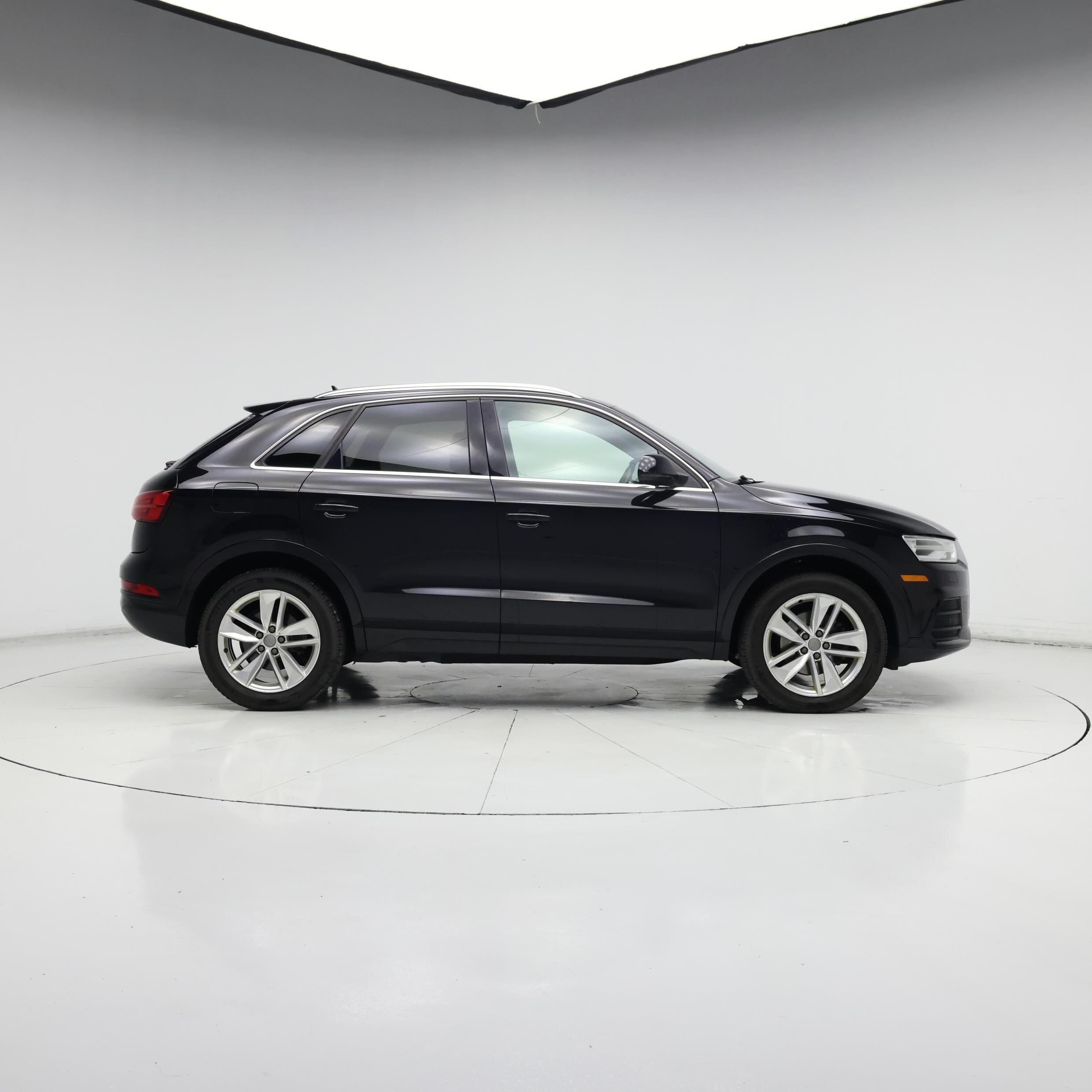 Thumbnail: 2016 Audi Q3 - 7