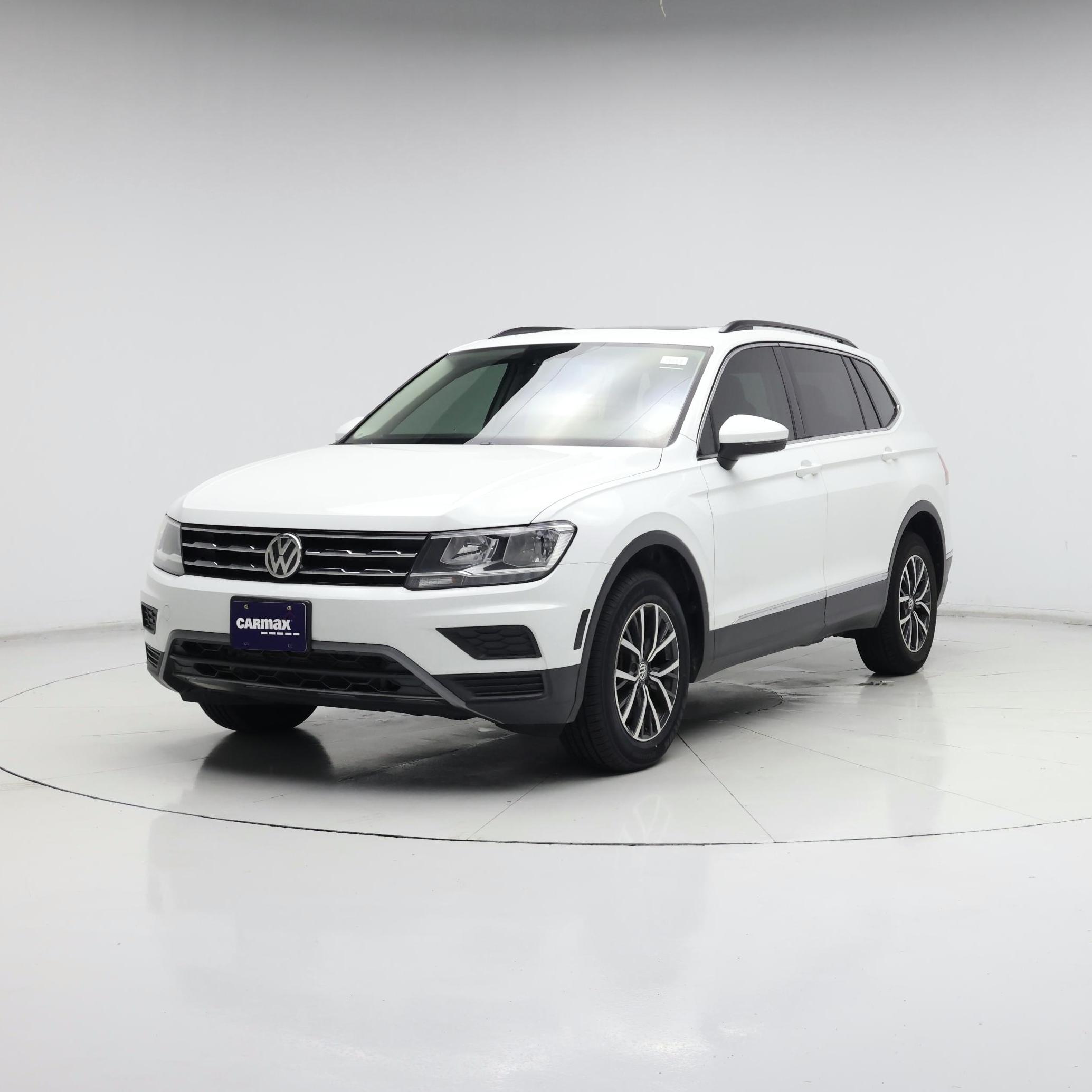Thumbnail: 2018 Volkswagen Tiguan - 4