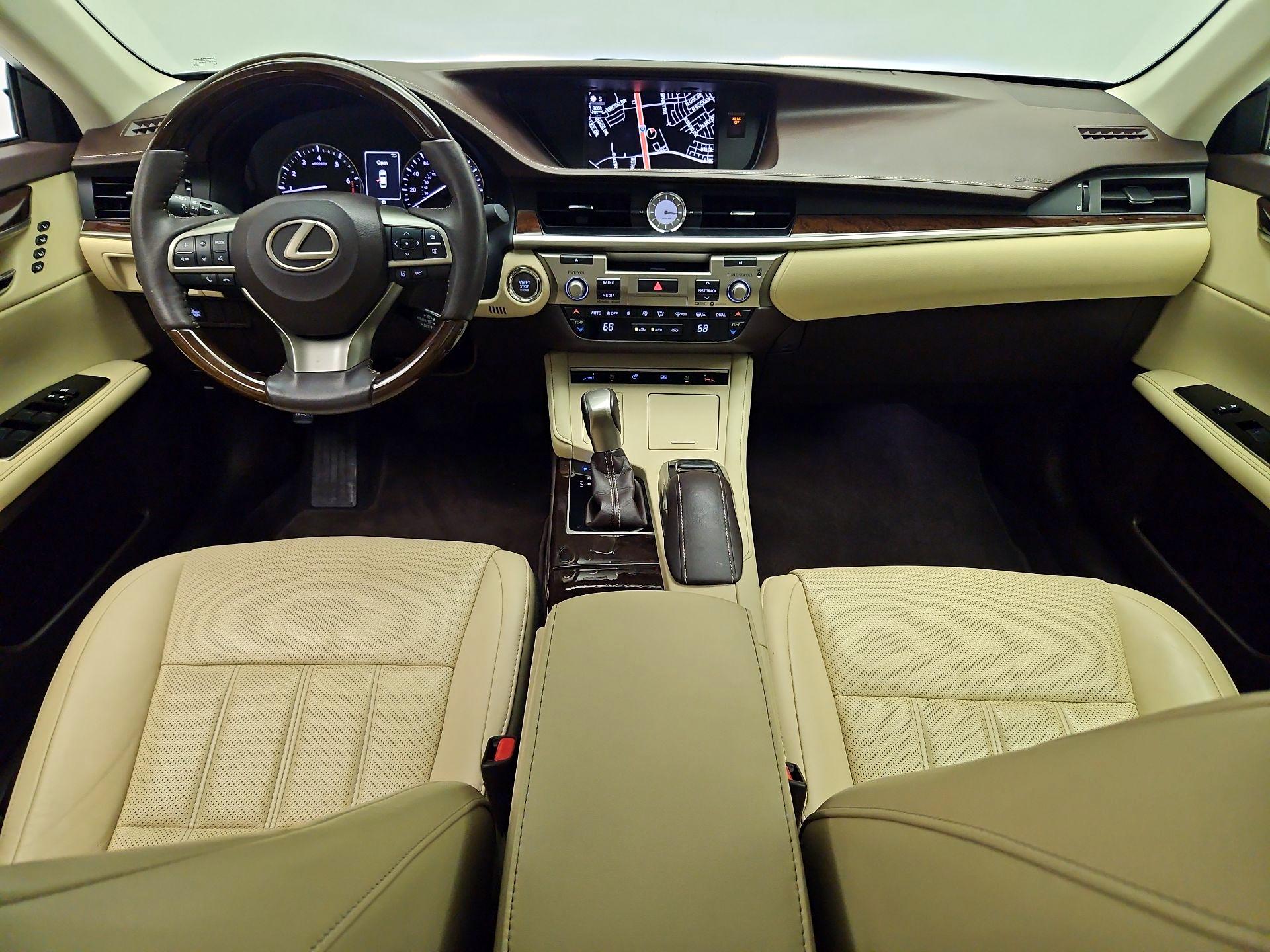 Thumbnail: 2018 Lexus ES - 9