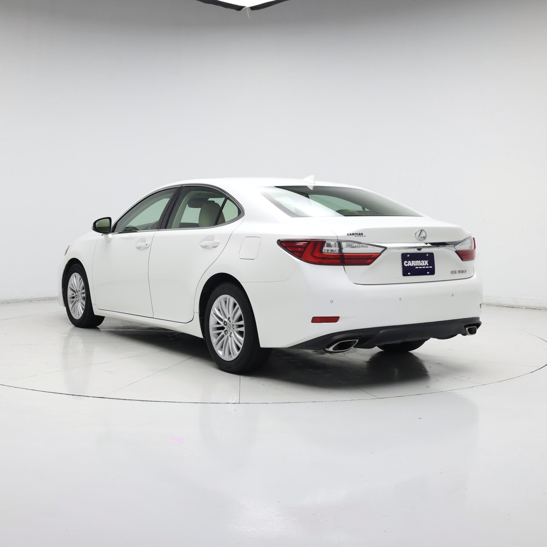 Thumbnail: 2018 Lexus ES - 2