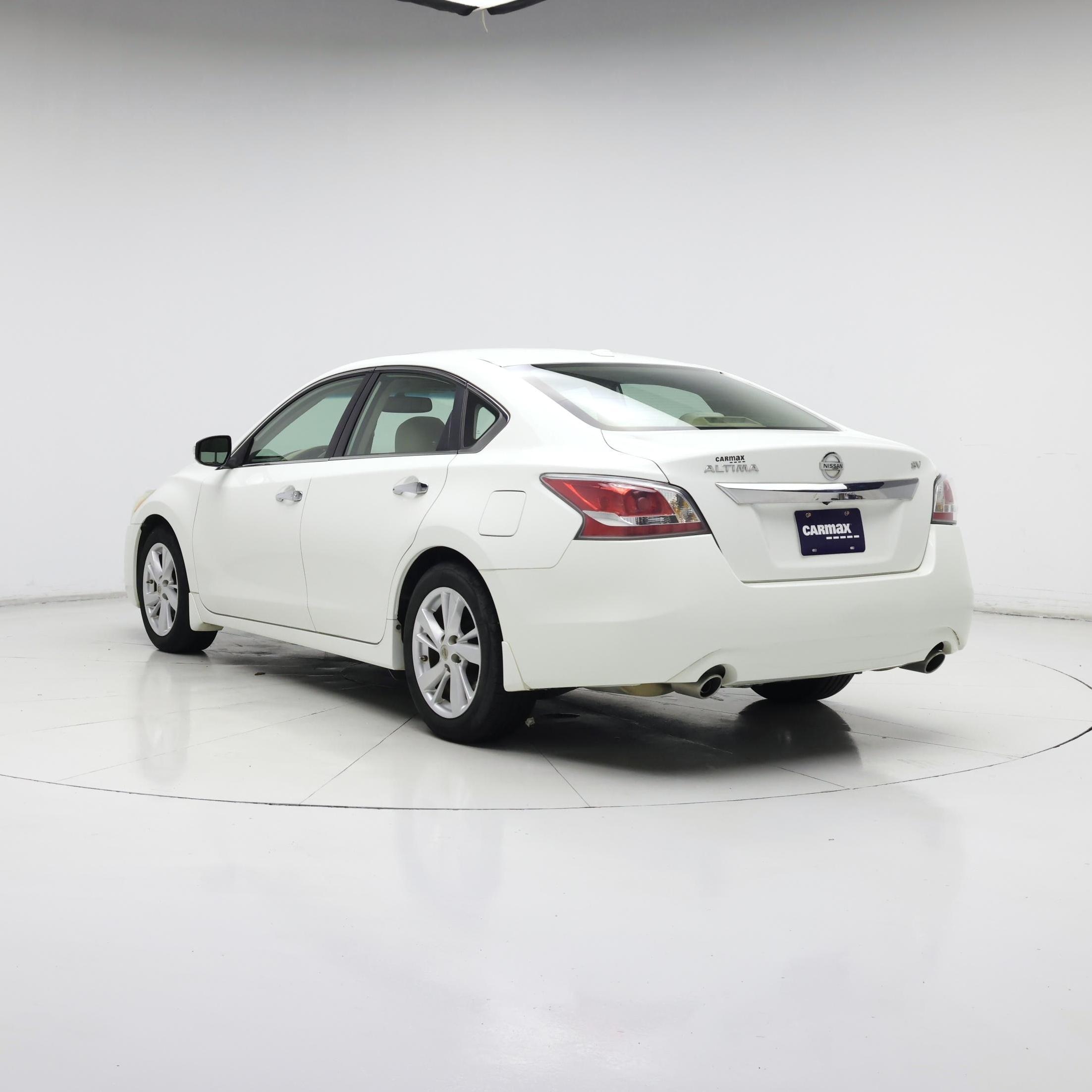 Thumbnail: 2015 Nissan Altima - 2