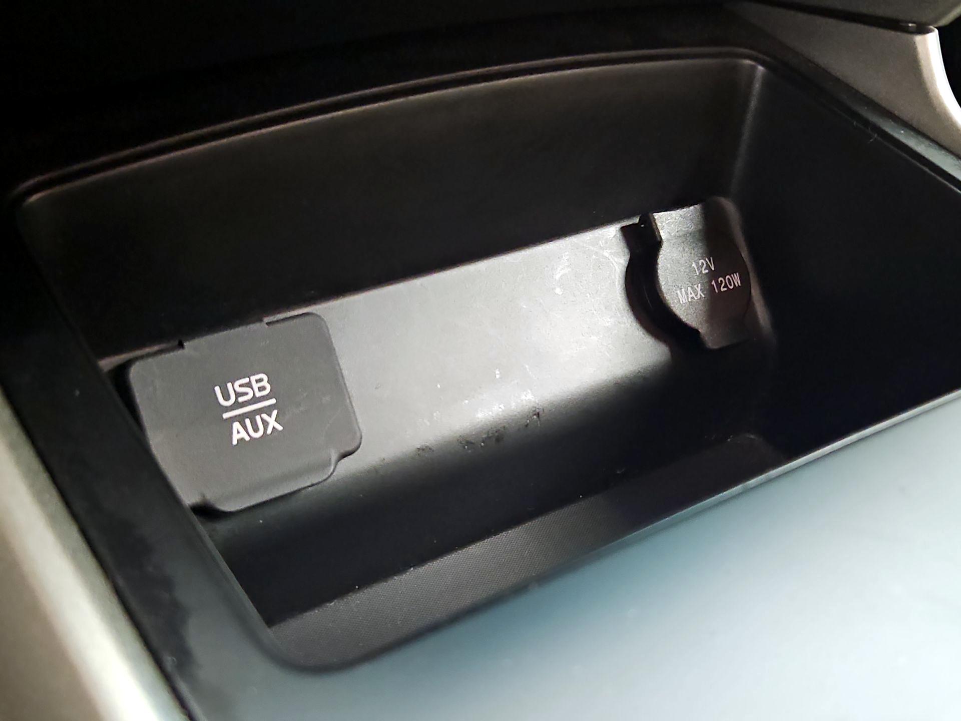 Thumbnail: 2015 Nissan Altima - 19