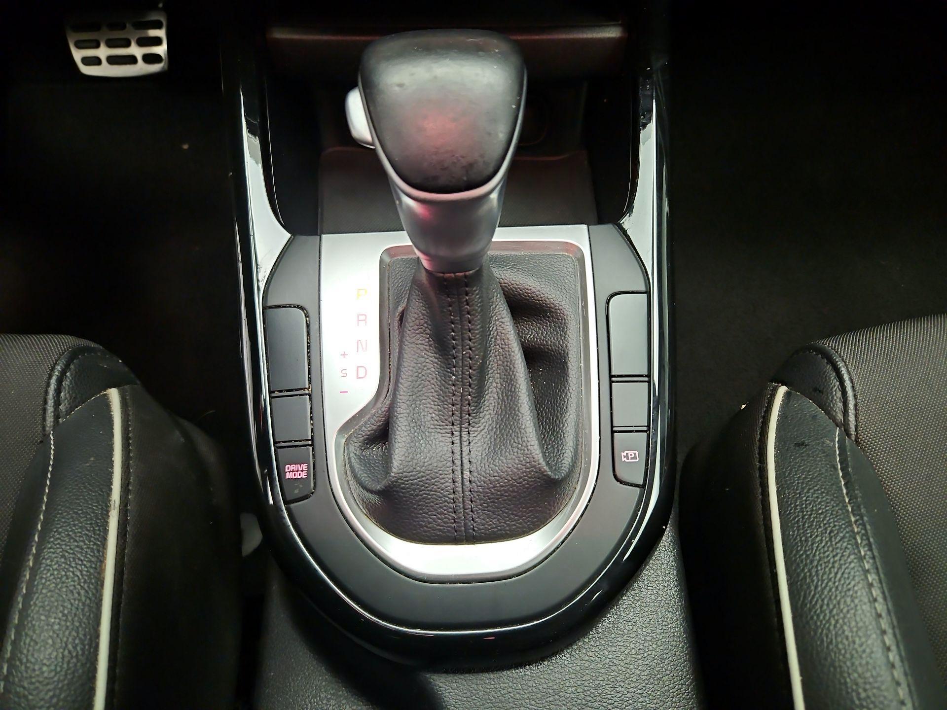 Thumbnail: 2022 Kia Forte - 18
